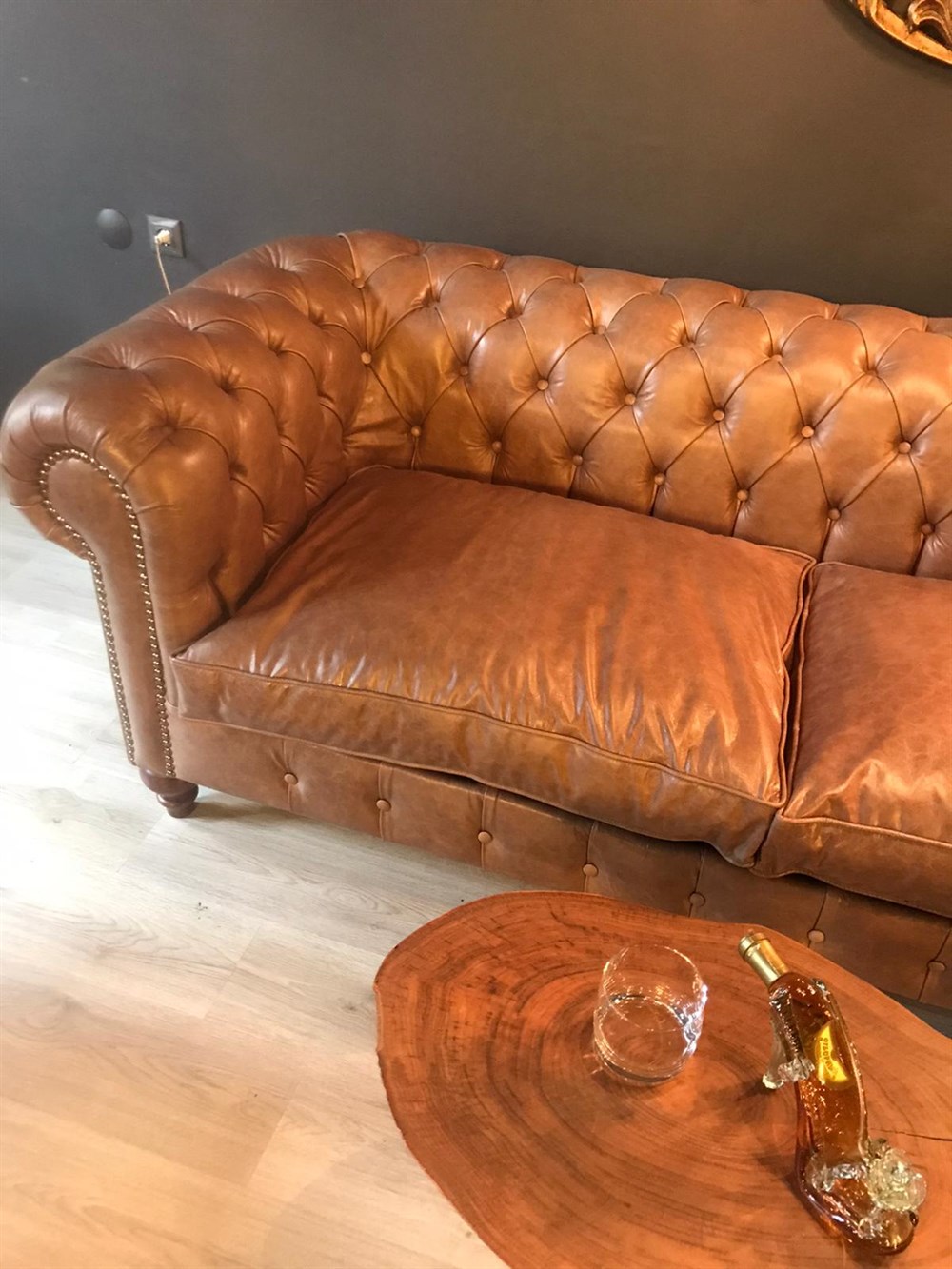 3A MOBİLYA HAKİKİ DERİ CUTE CHESTERFİELD