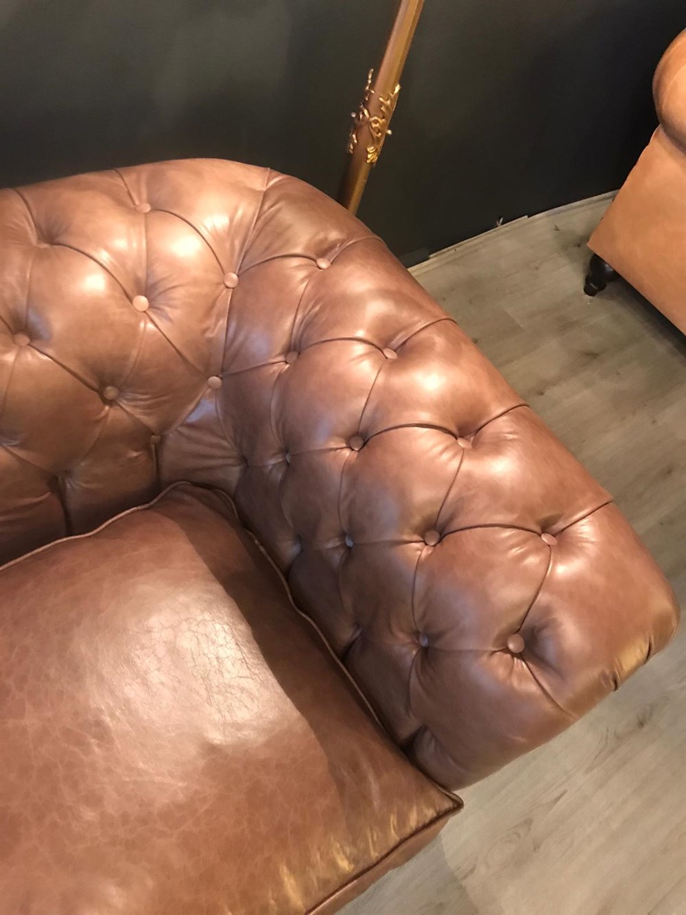 3A MOBİLYA HAKİKİ DERİ CUTE CHESTERFİELD