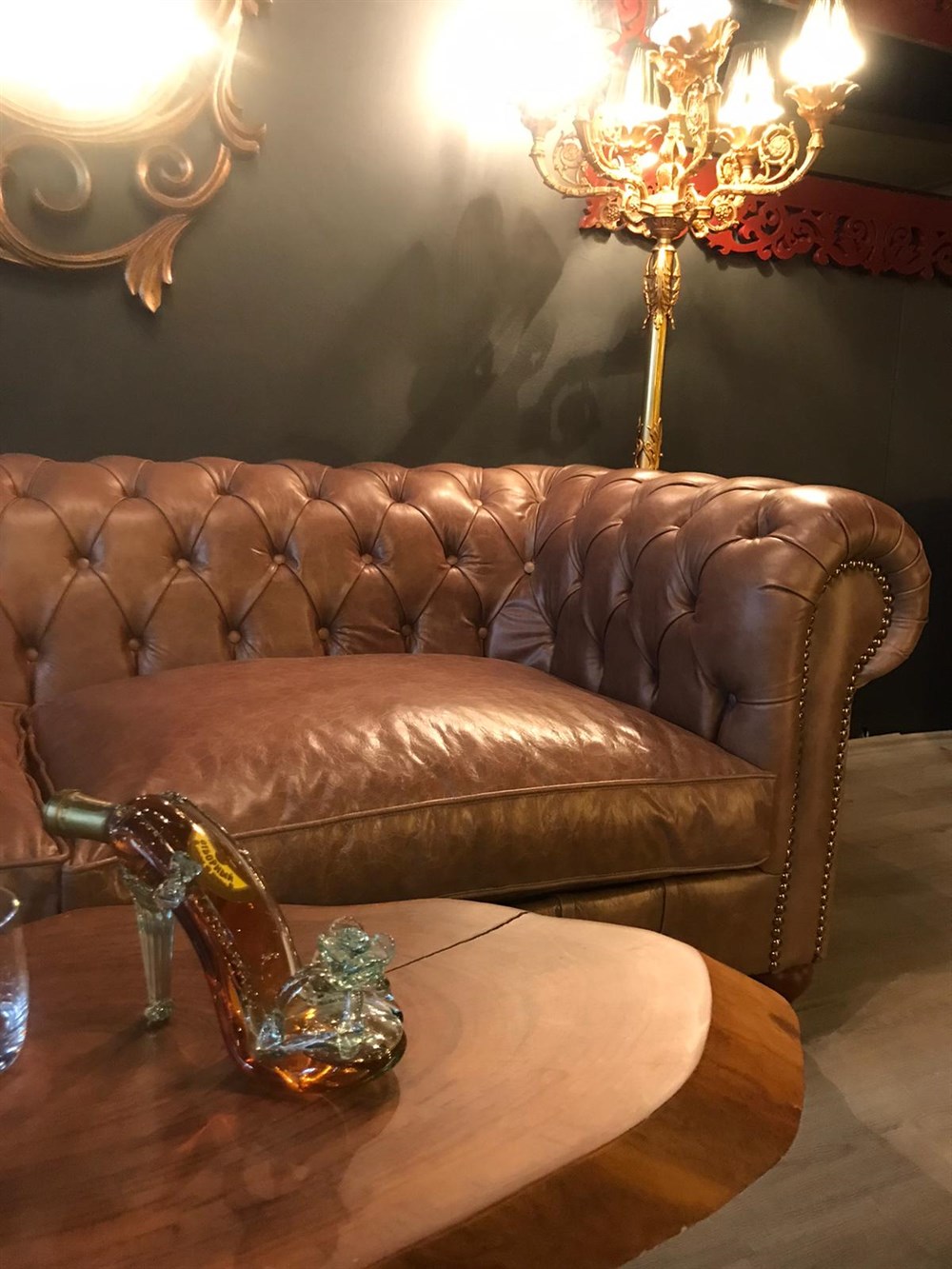 3A MOBİLYA HAKİKİ DERİ CUTE CHESTERFİELD