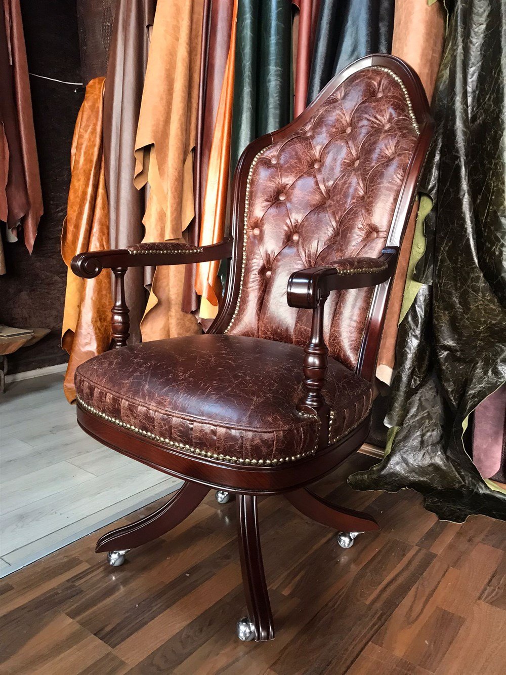 3A MOBİLYA HAKİKİ DERİ OLD NAVY MAKAM KOLTUĞU 