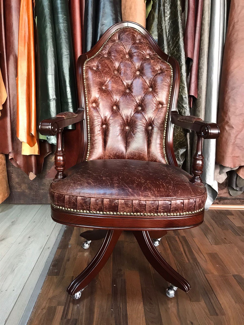 3A MOBİLYA HAKİKİ DERİ OLD NAVY MAKAM KOLTUĞU 