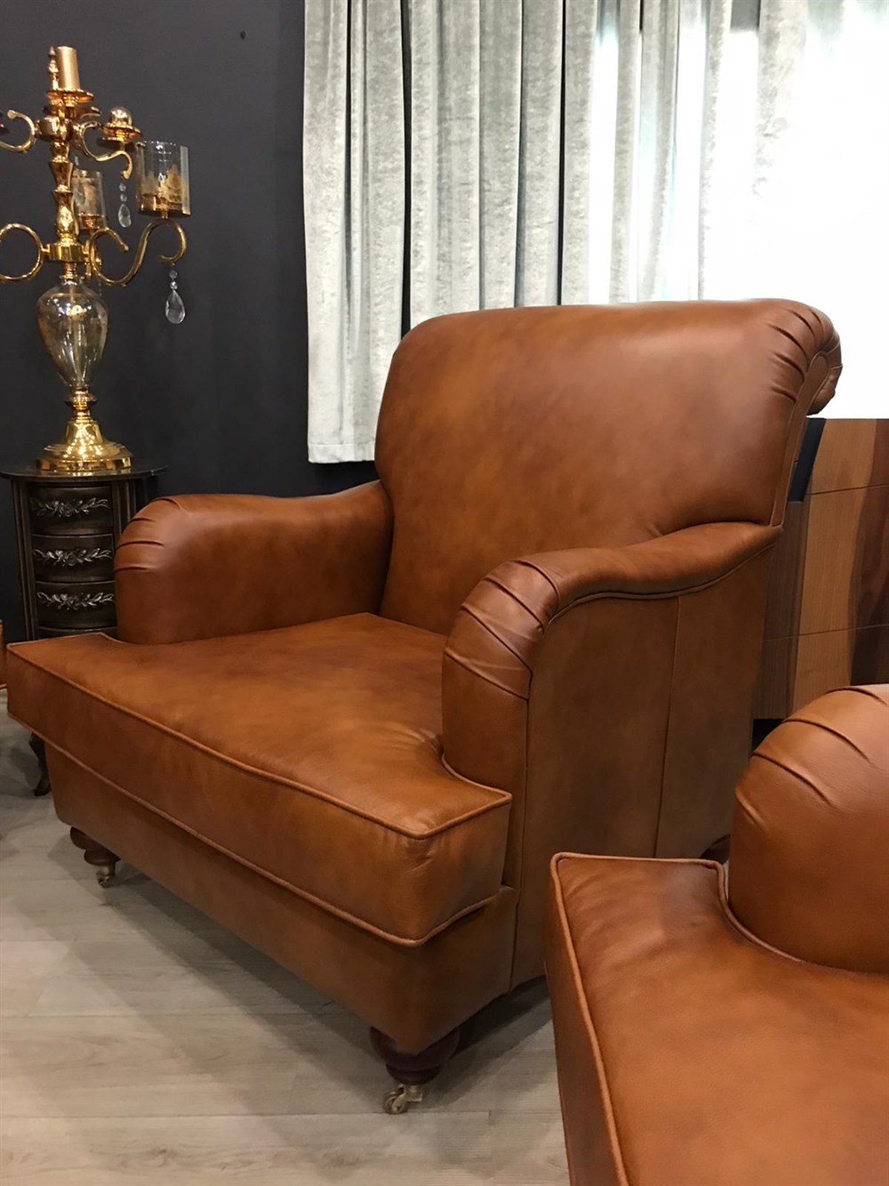 3A MOBİLYA KİNG EDWARD REAL  İTALİAN LEATHER  SOFA  3+3+1+1+PUF