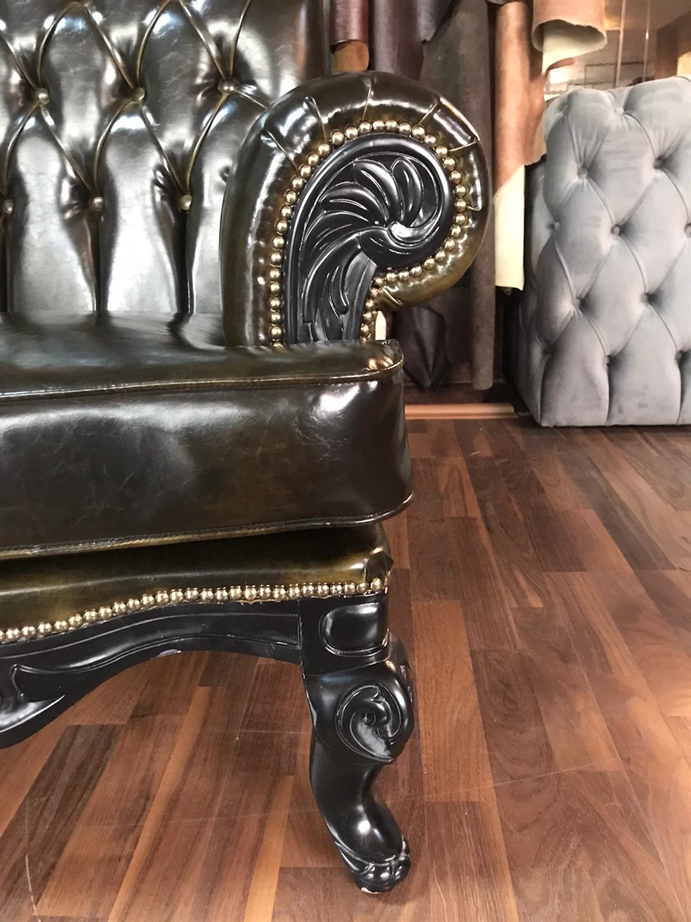 3A MOBİLYA OYMALI KARTAL KOLTUK  + 2 BERJER 