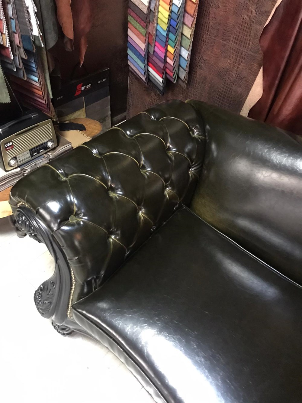 3A MOBİLYA OYMALI KARTAL KOLTUK  + 2 BERJER 