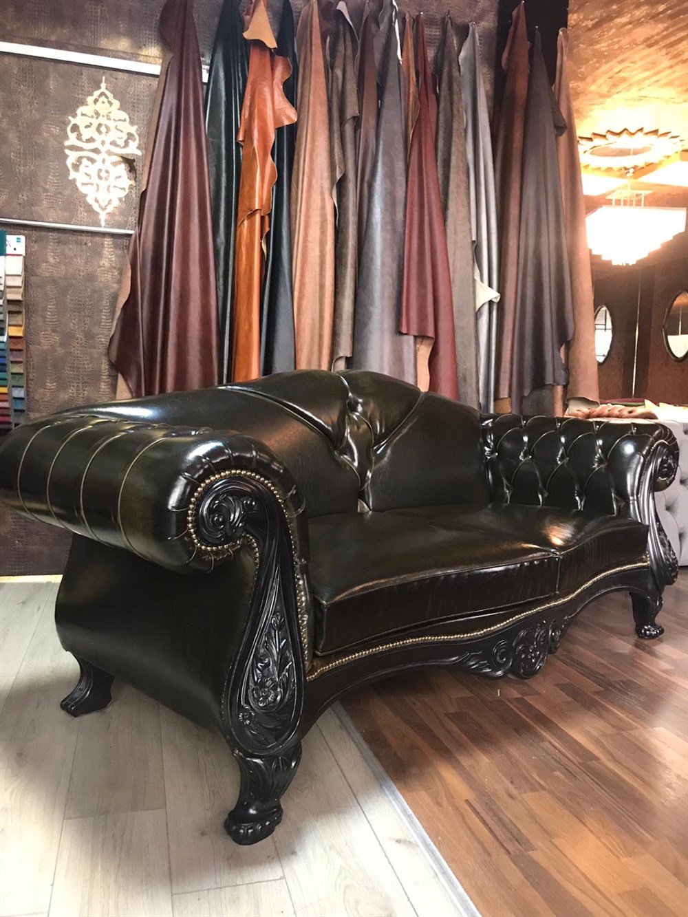 3A MOBİLYA OYMALI KARTAL KOLTUK  + 2 BERJER 