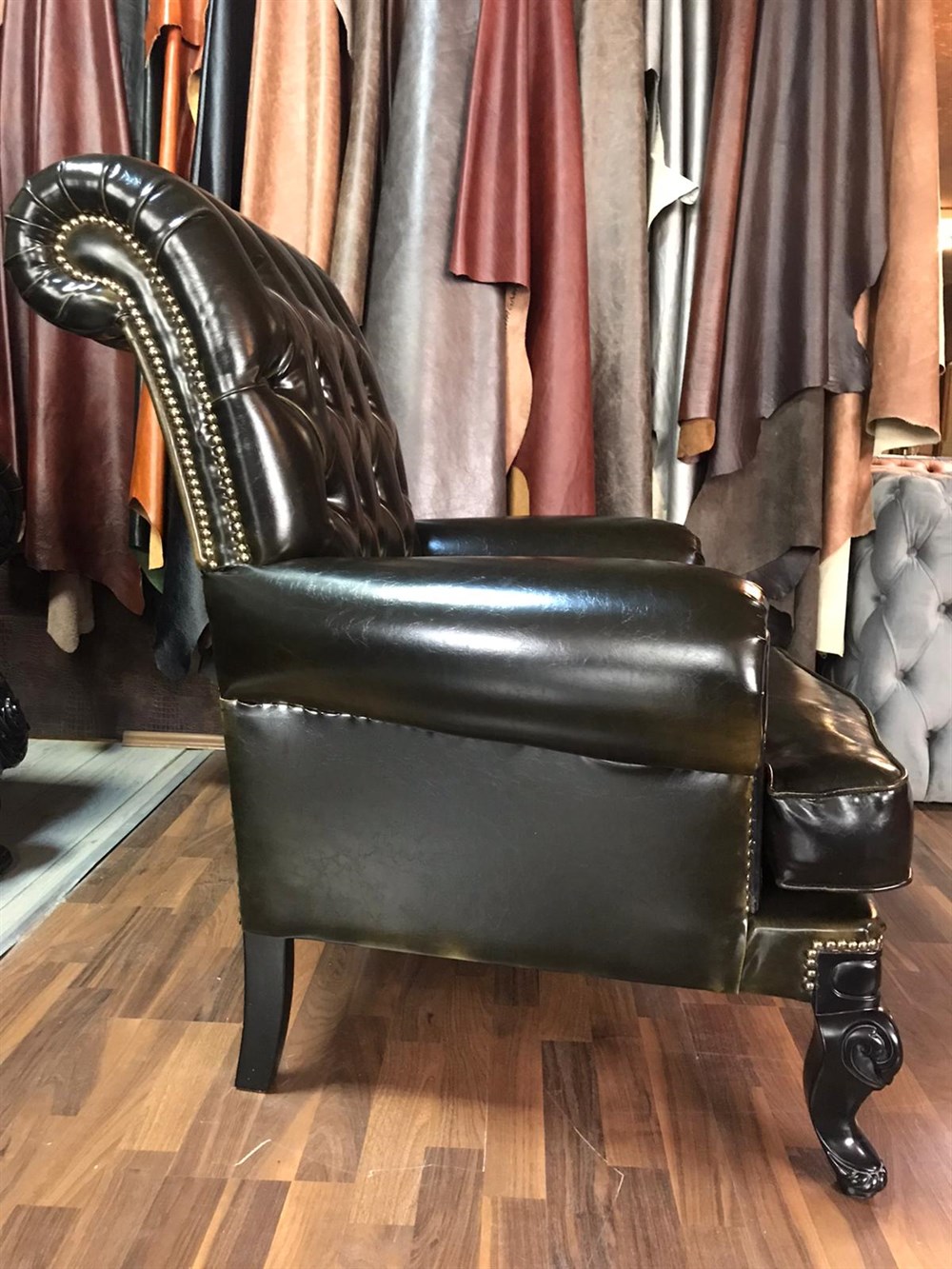 3A MOBİLYA OYMALI KARTAL KOLTUK  + 2 BERJER 