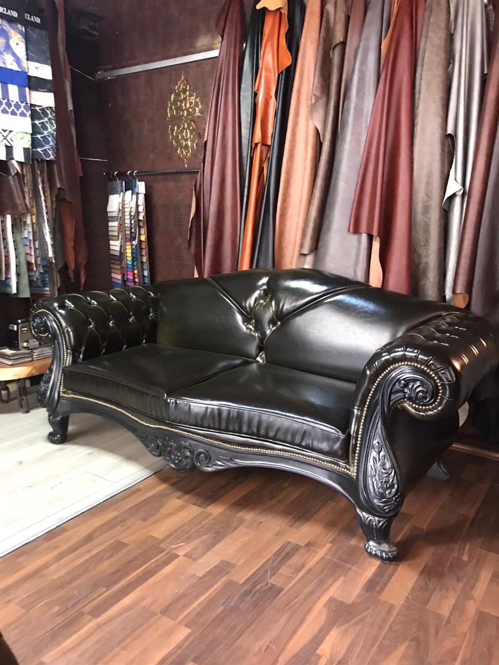 3A MOBİLYA OYMALI KARTAL KOLTUK  + 2 BERJER 