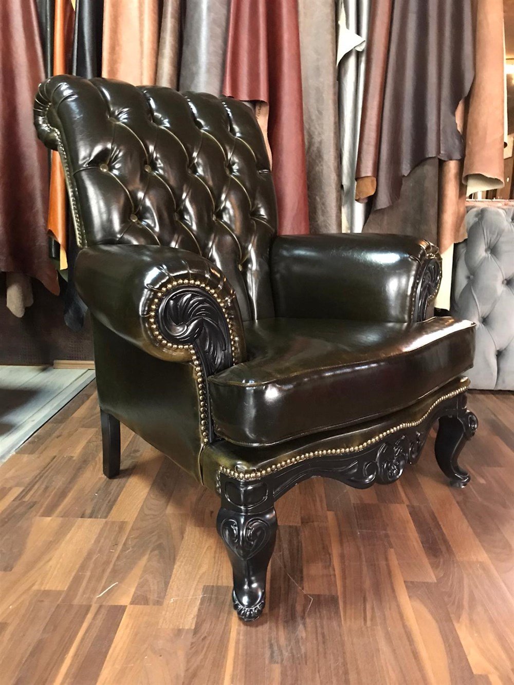 3A MOBİLYA OYMALI KARTAL KOLTUK  + 2 BERJER 