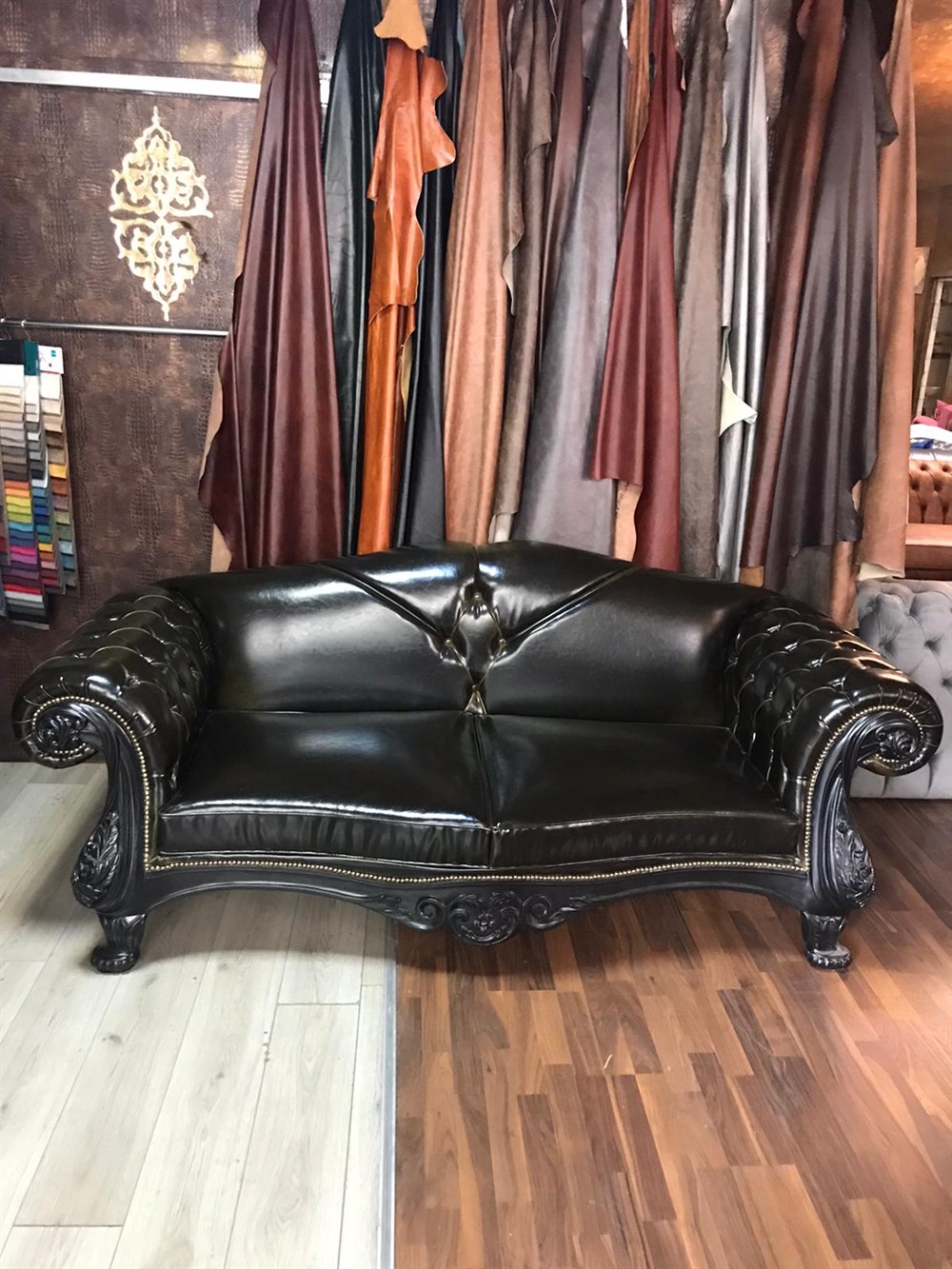 3A MOBİLYA OYMALI KARTAL KOLTUK  + 2 BERJER 