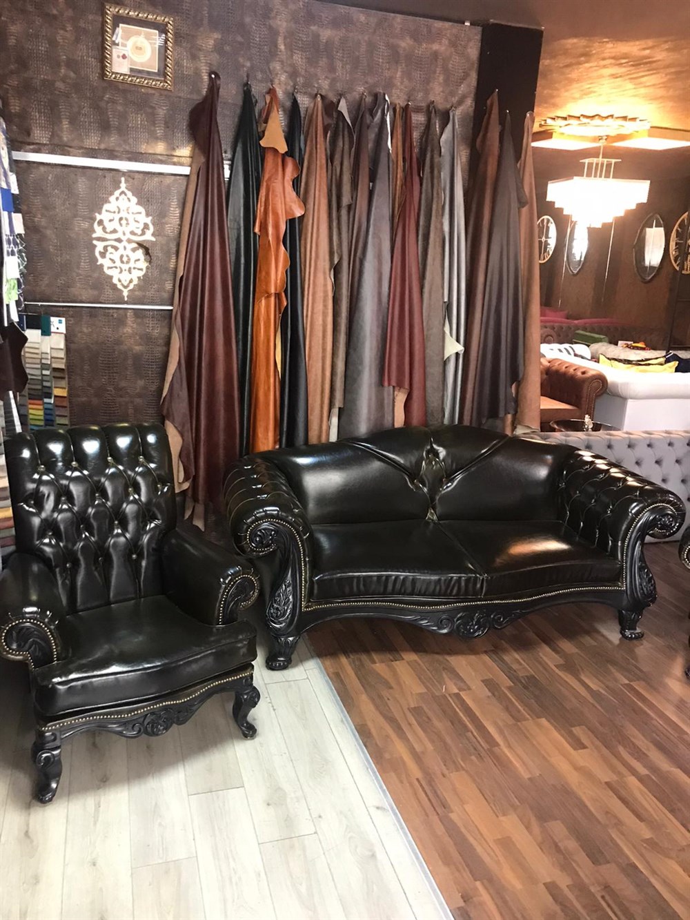 3A MOBİLYA OYMALI KARTAL KOLTUK  + 2 BERJER 