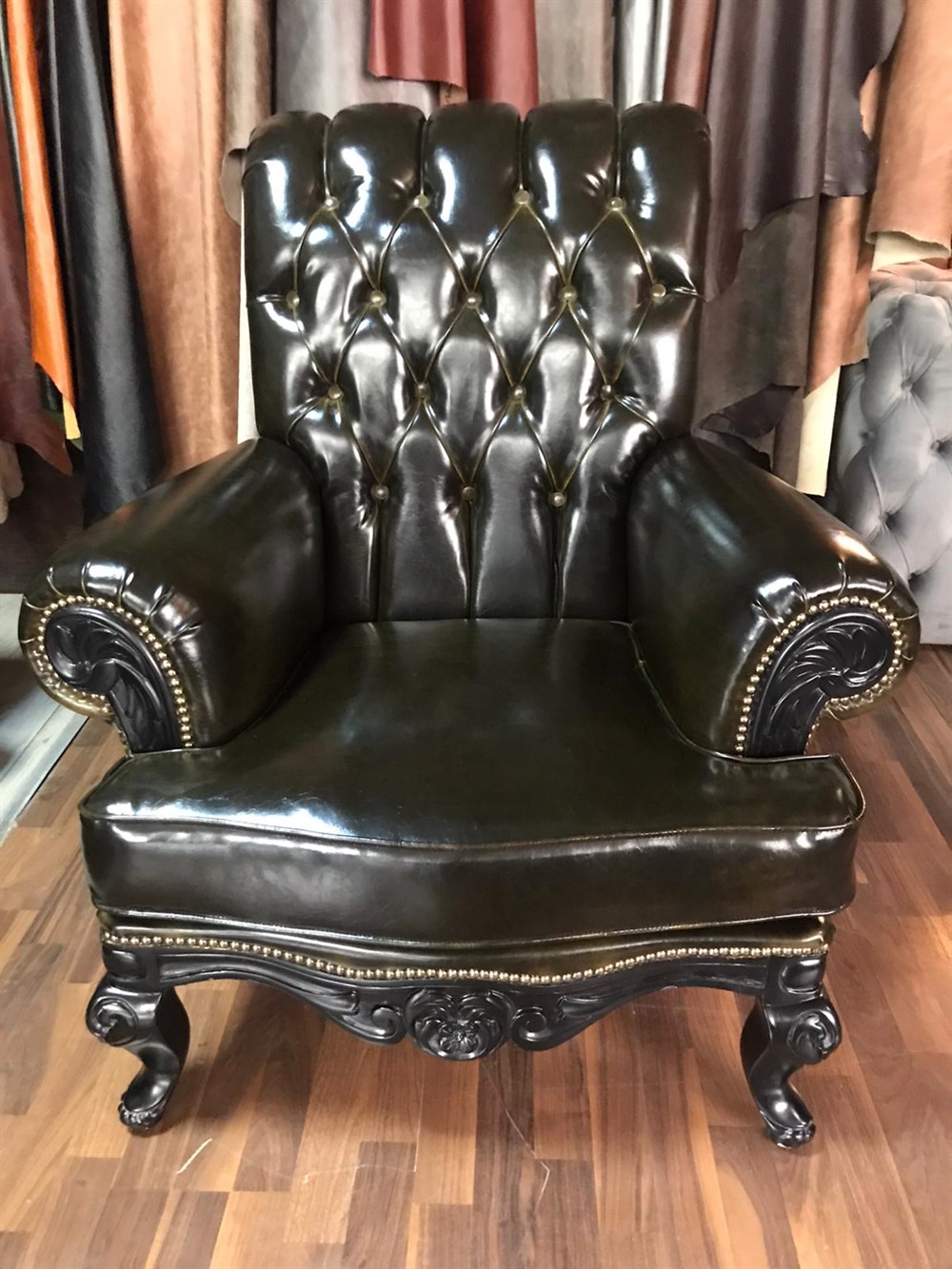 3A MOBİLYA OYMALI KARTAL KOLTUK  + 2 BERJER 