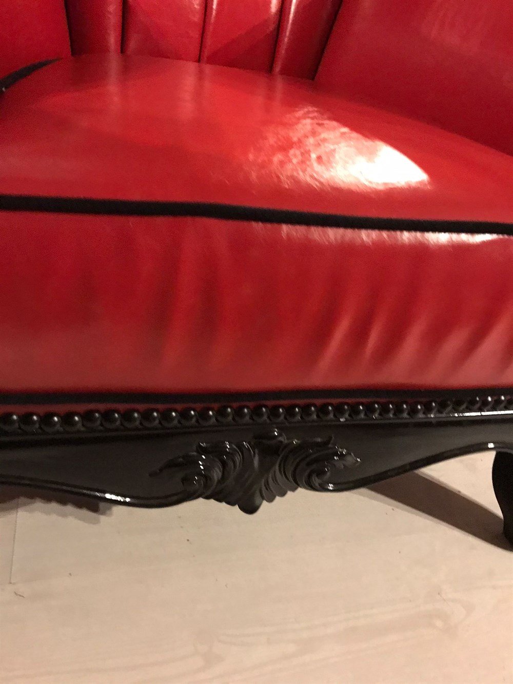 3A MOBİLYA RED & BLACK OYMALI BERJER 