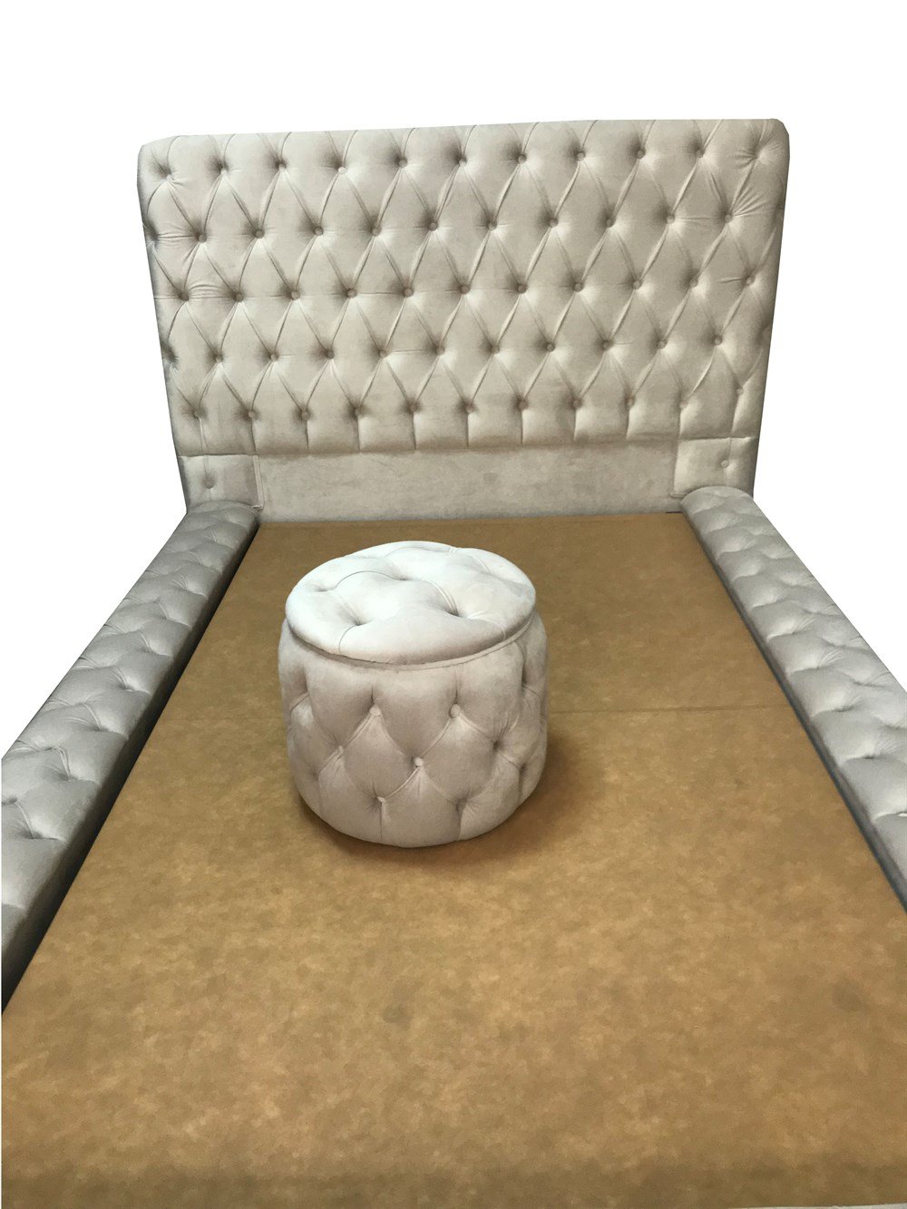 3A Mobilya Yatak Başı Kasa ve Puf Takımı