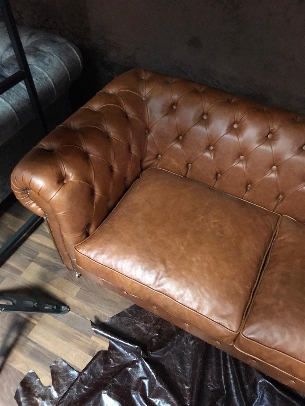 3A PİSA HAKİKİ DERİ CHESTERFİELD