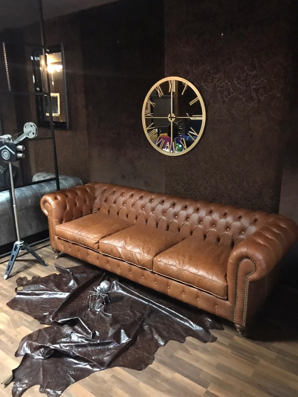 3A PİSA HAKİKİ DERİ CHESTERFİELD