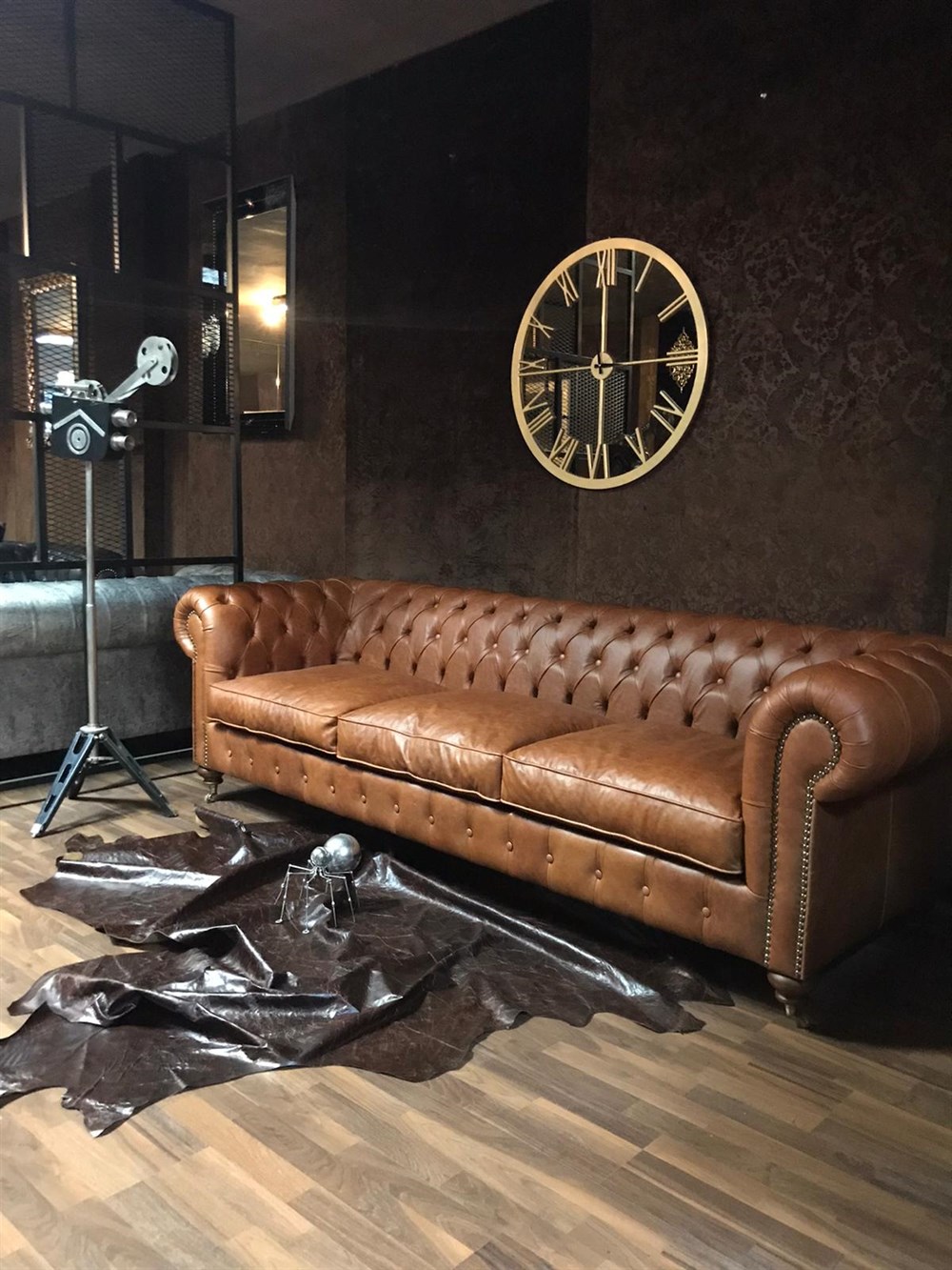 3A PİSA HAKİKİ DERİ CHESTERFİELD