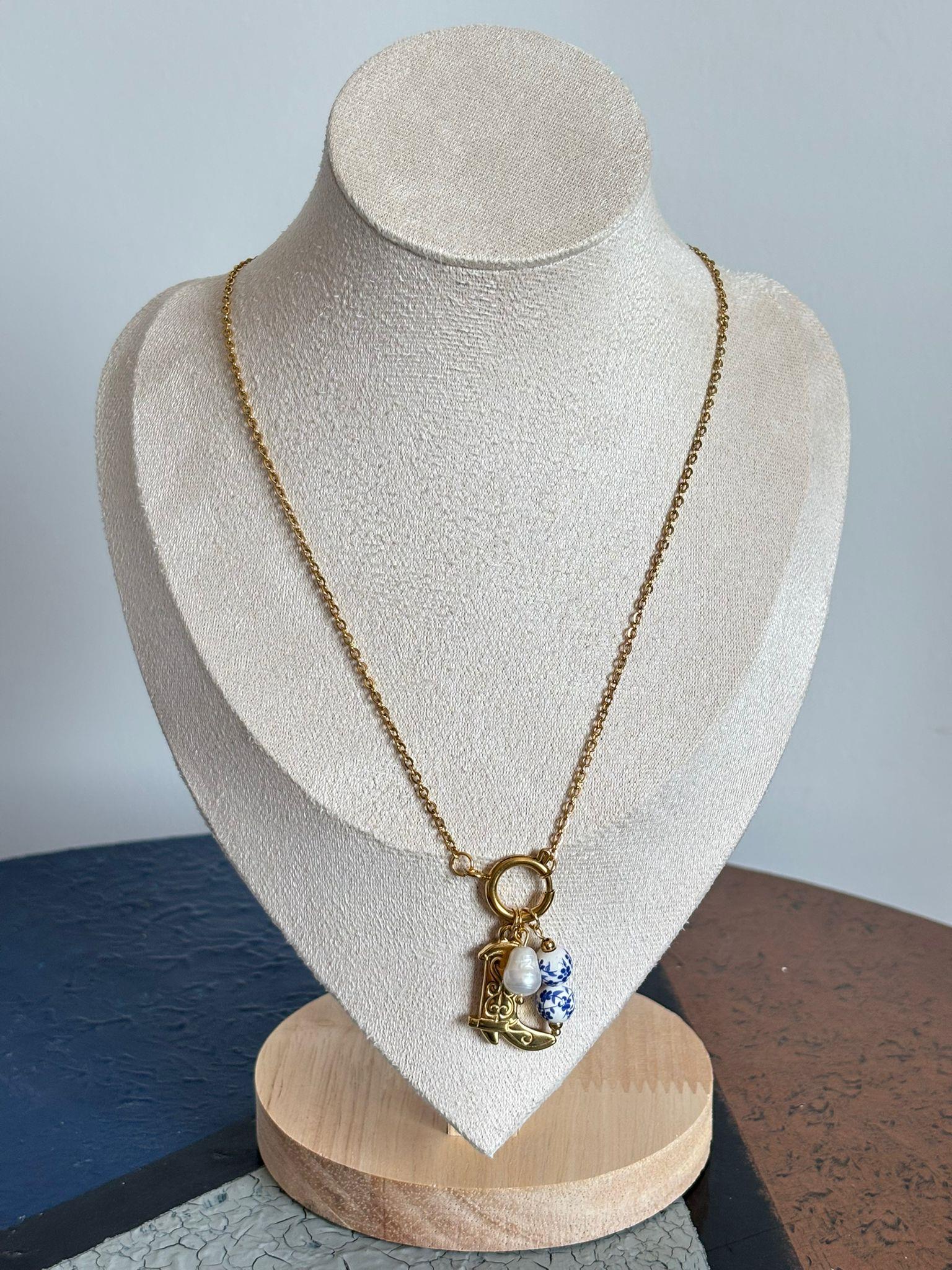 Çizme Şans Charm Kolye 
