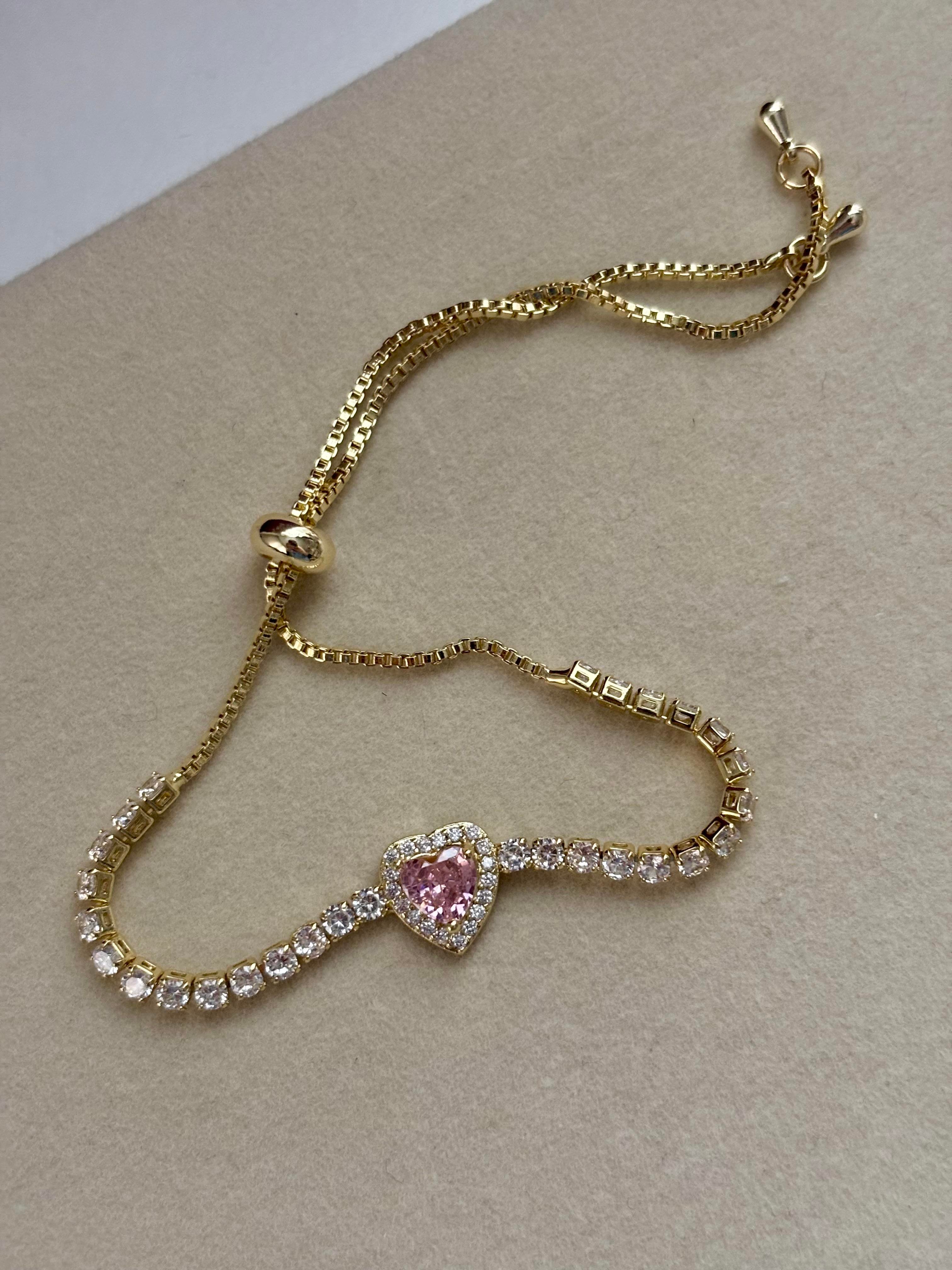 Gold Pembe Kalp Su Yolu Asansörlü Bilekli 