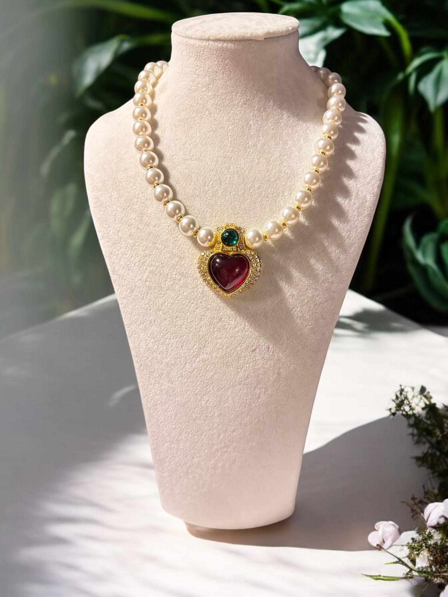 Marka Model Bordo Kalp İnci Kolye