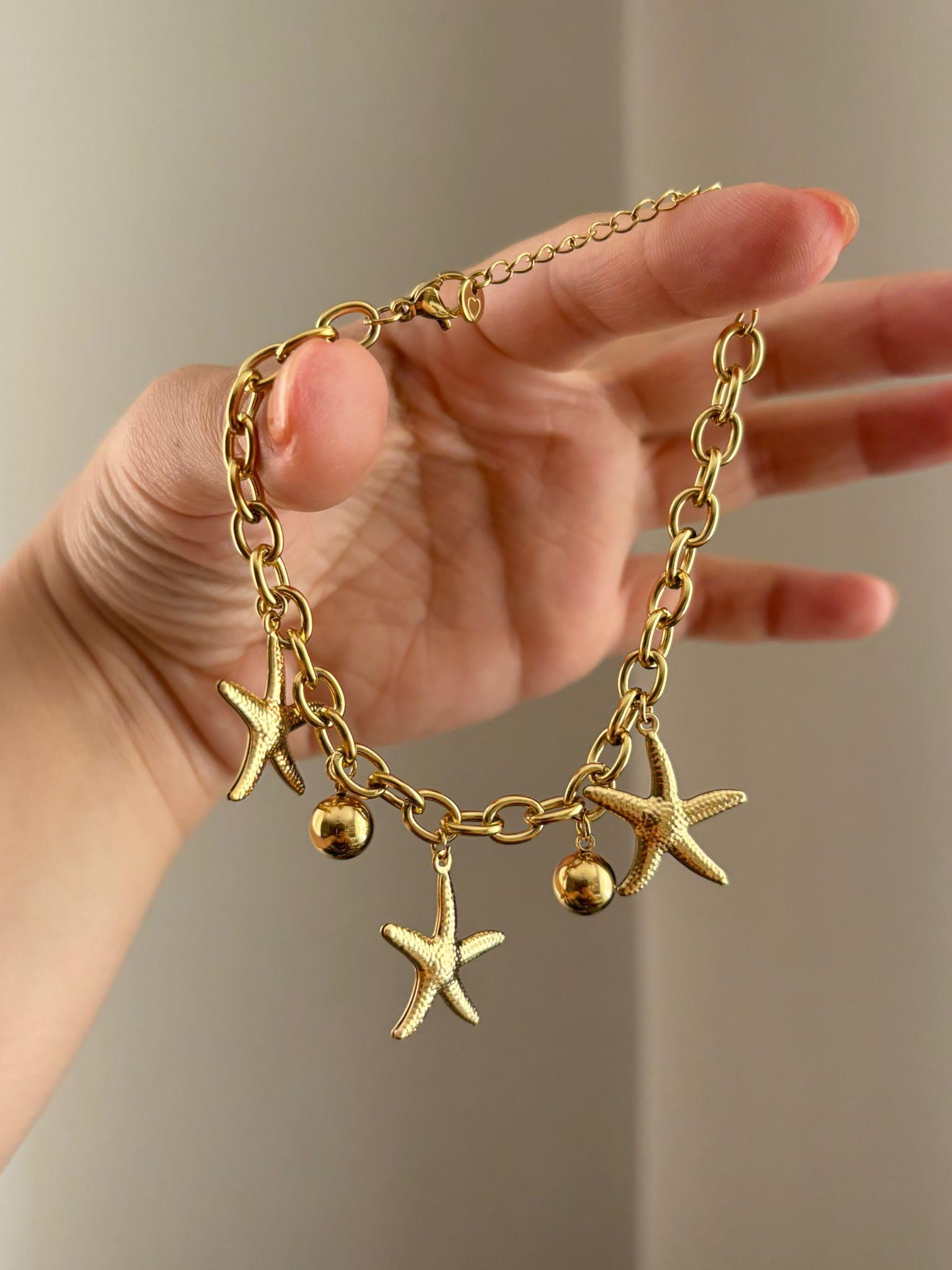 Yıldız Gold Charm Bileklik