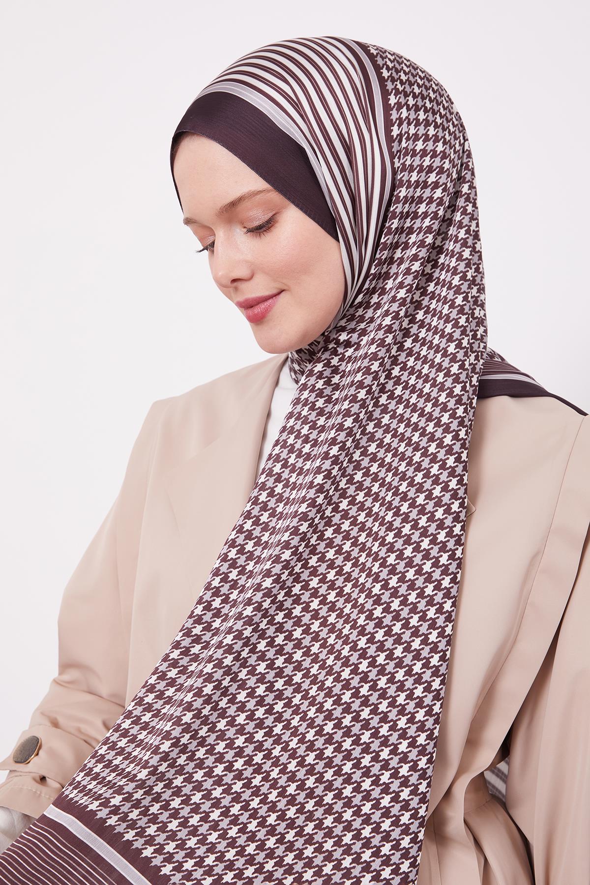 Fivescarf Acı Kahve Kazayağı Desen Brand Şal