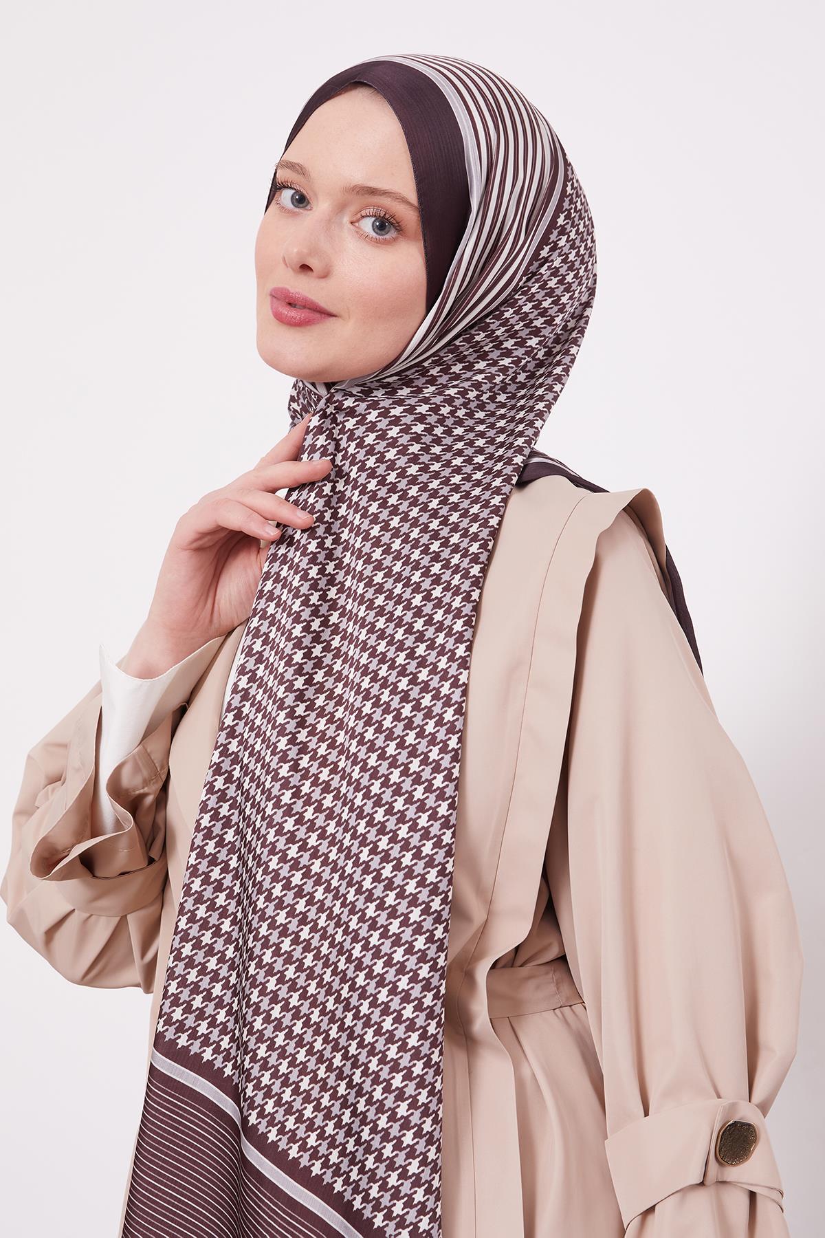 Fivescarf Acı Kahve Kazayağı Desen Brand Şal