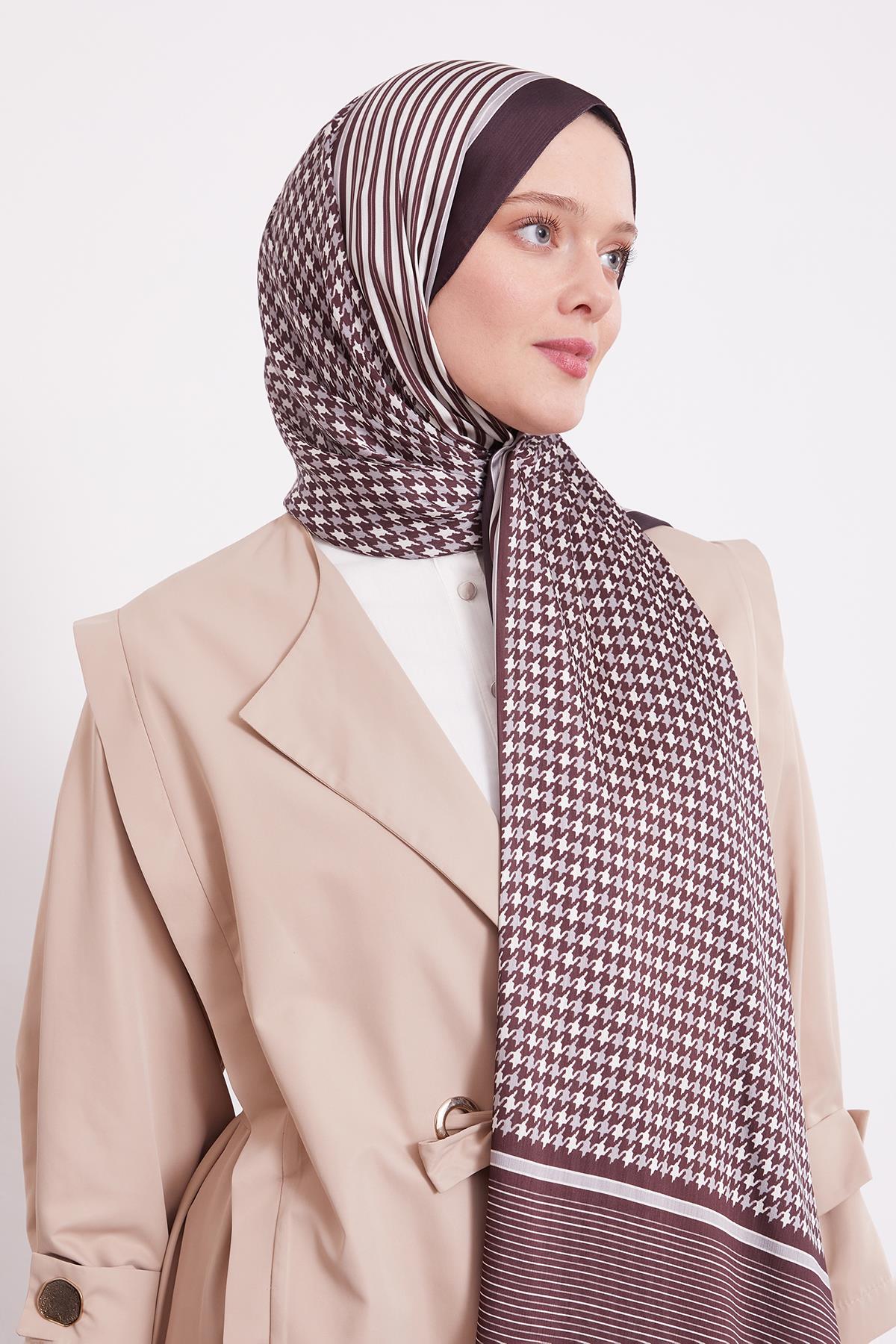 Fivescarf Acı Kahve Kazayağı Desen Brand Şal