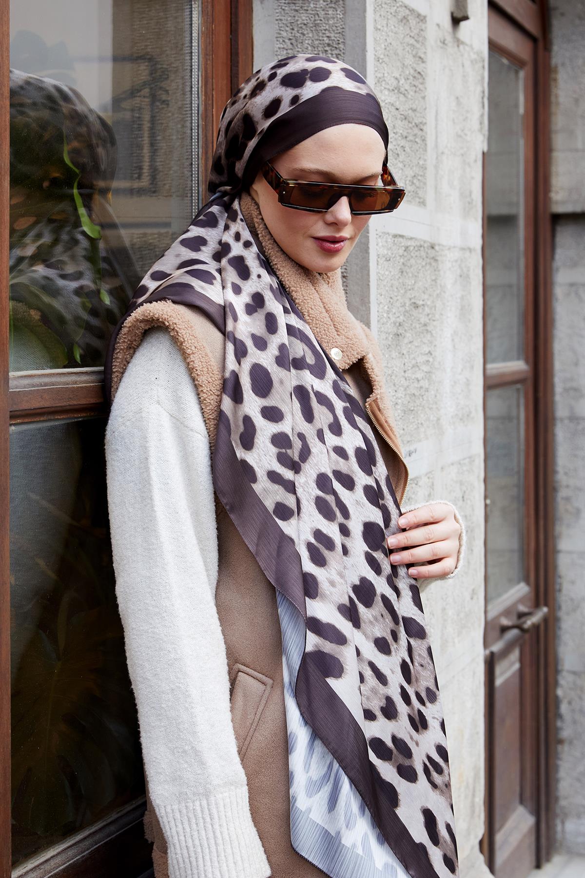 Fivescarf Acı Kahve Leopar Desen Brand Şal