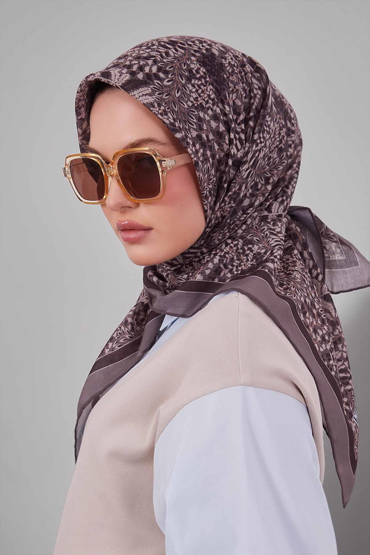Fivescarf Acı Kahve Mini Yaprak Desen Silk Coton Eşarp