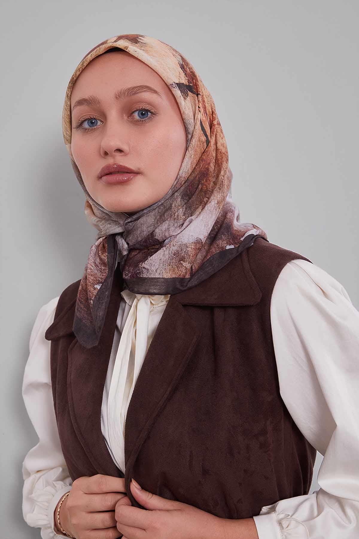 Fivescarf Acı Kahve Soyut Desen Silk Coton Eşarp