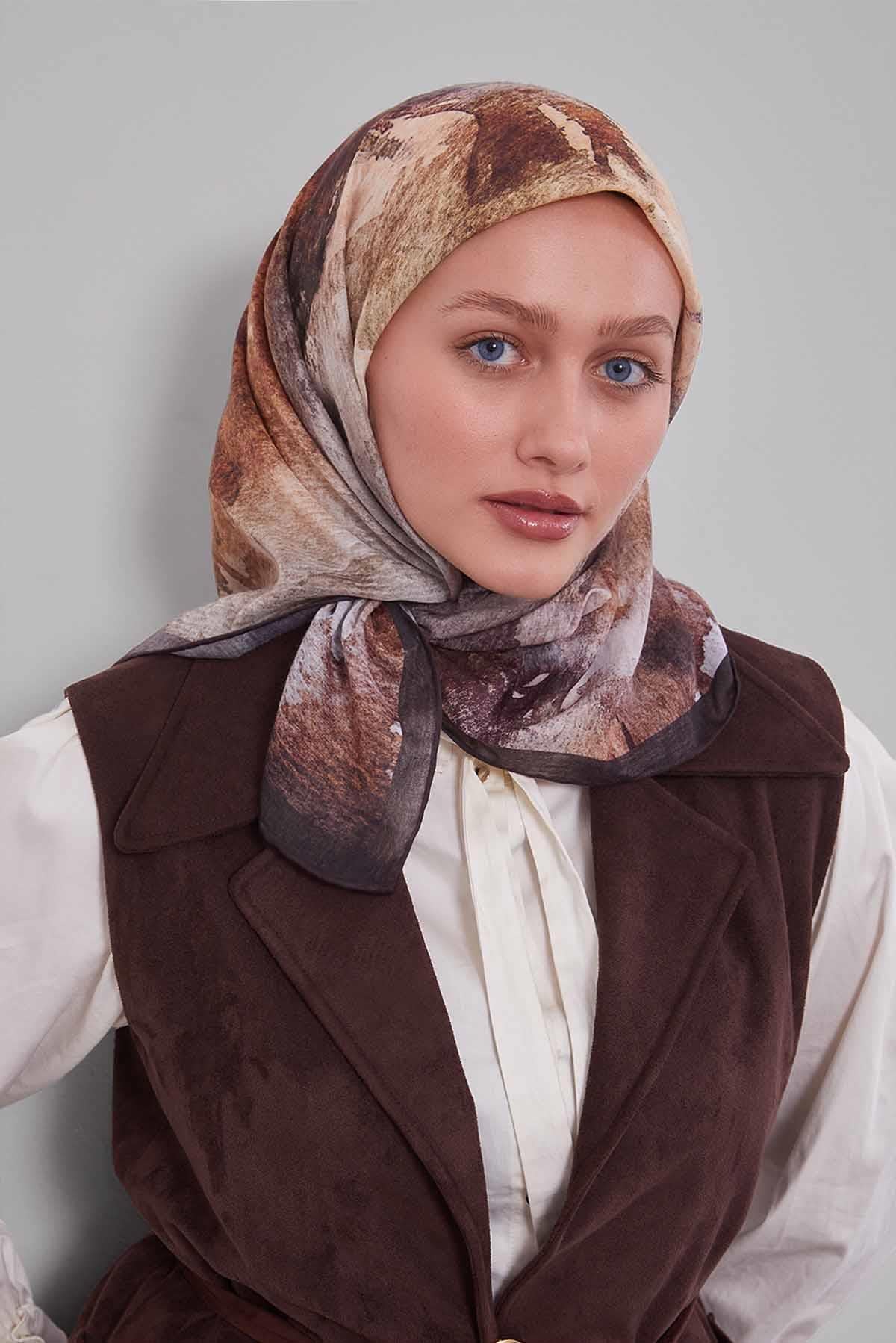 Fivescarf Acı Kahve Soyut Desen Silk Coton Eşarp
