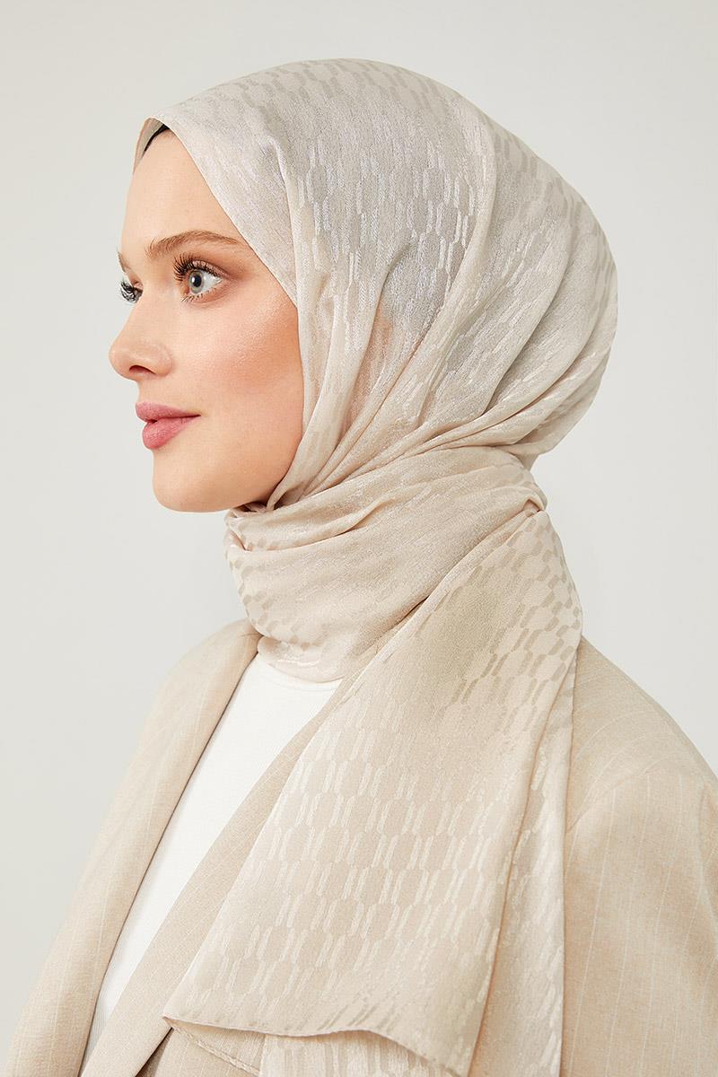 Fivescarf Bej Burgu Desen Jakarlı Elegance Şal