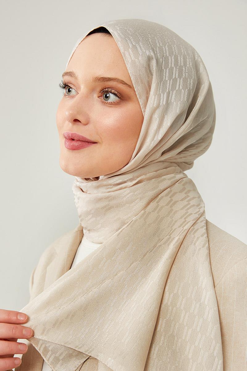 Fivescarf Bej Burgu Desen Jakarlı Elegance Şal