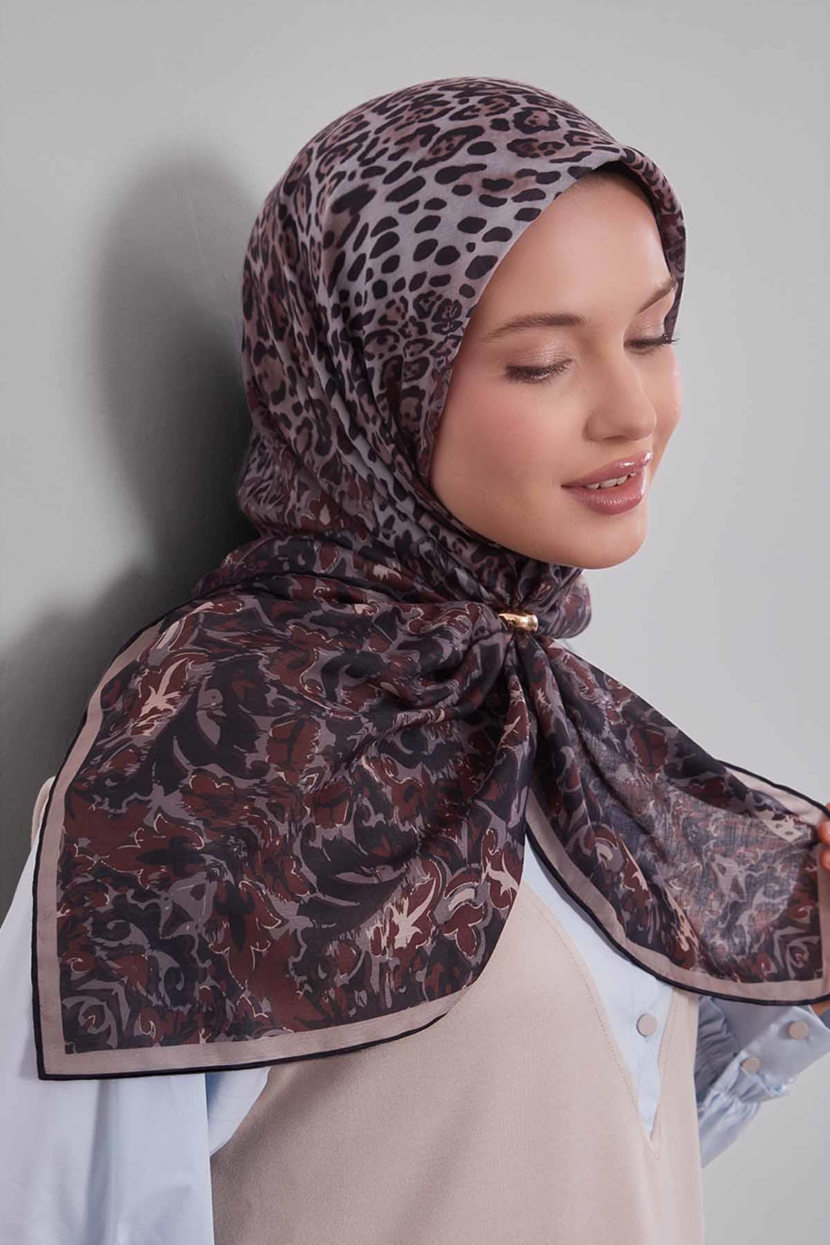 Fivescarf Çikolata Kahve Karışık Leopar Desen Silk Coton Eşarp