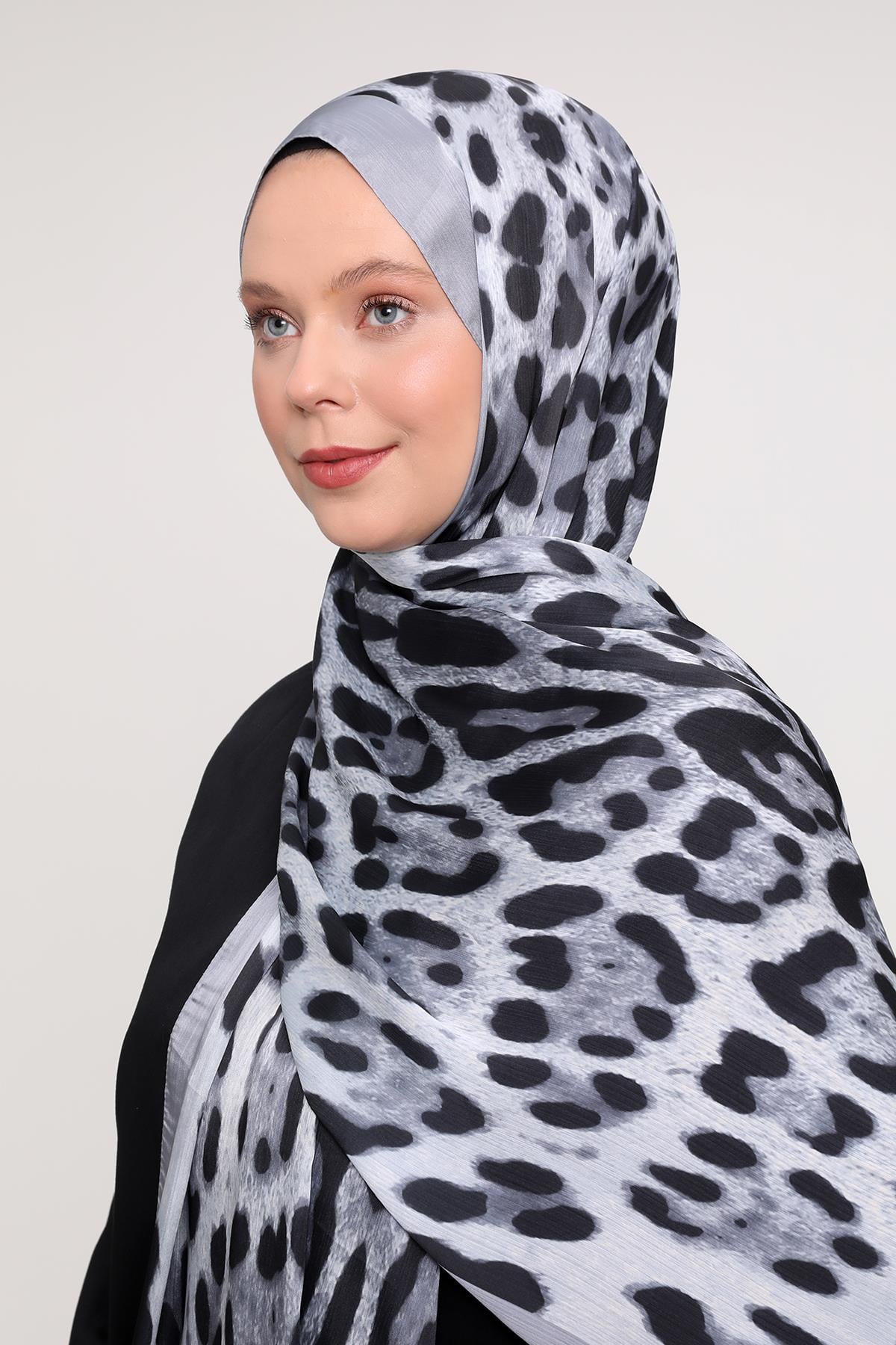 Fivescarf Gümüş Leopar Desen Brand Şal