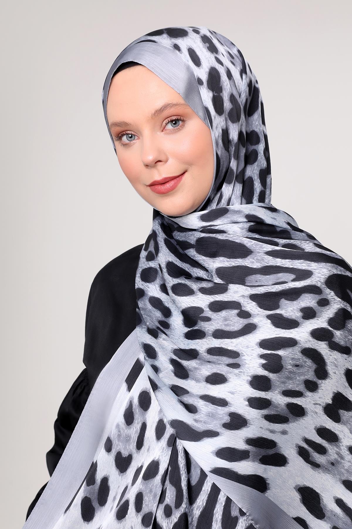 Fivescarf Gümüş Leopar Desen Brand Şal
