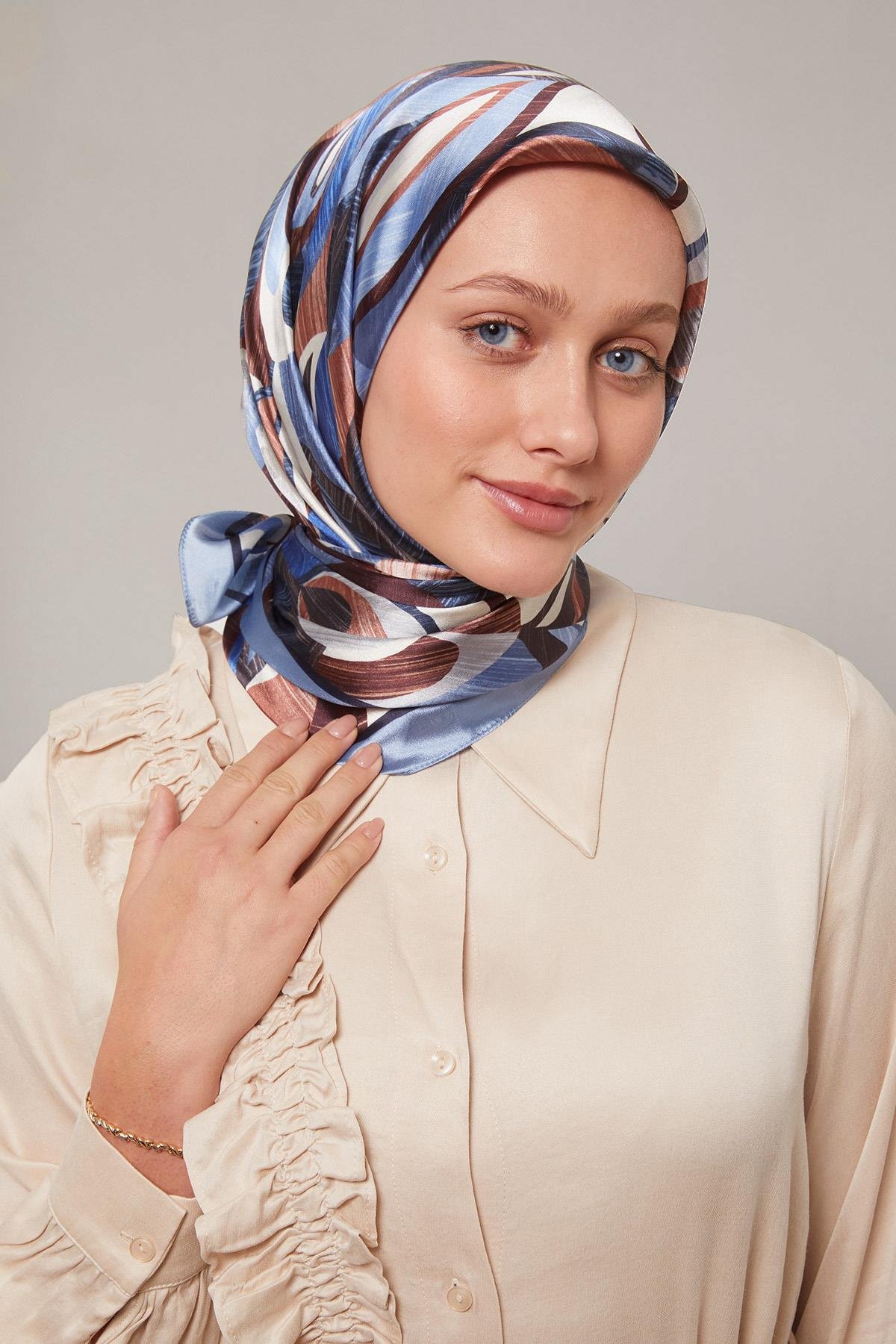 Fivescarf İndigo Çiçek Desen Kristal Eşarp