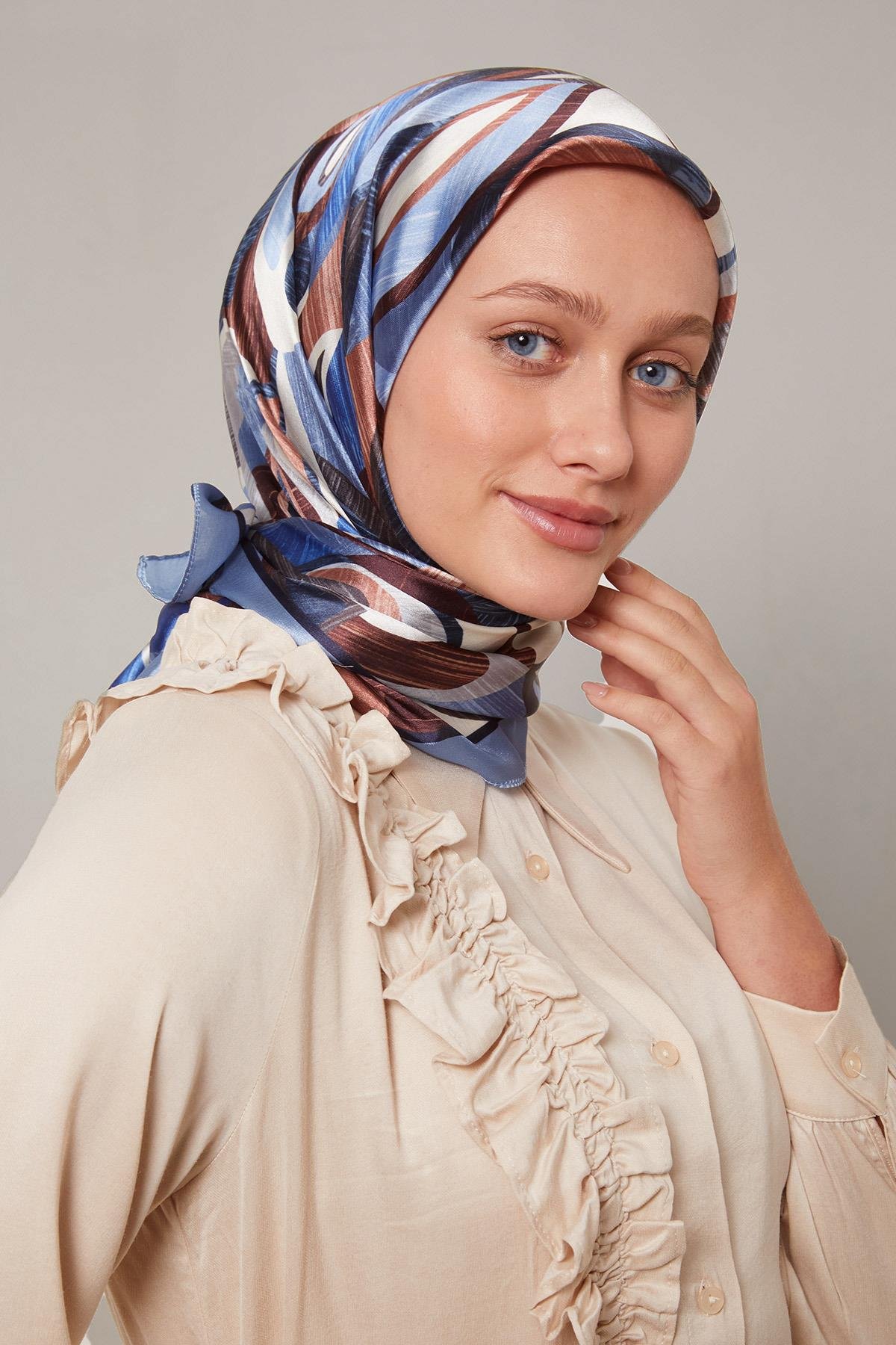 Fivescarf İndigo Çiçek Desen Kristal Eşarp