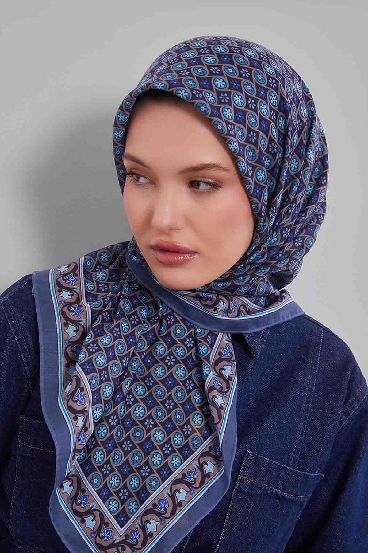 Fivescarf İndigo Papatya Desen Silk Coton Eşarp