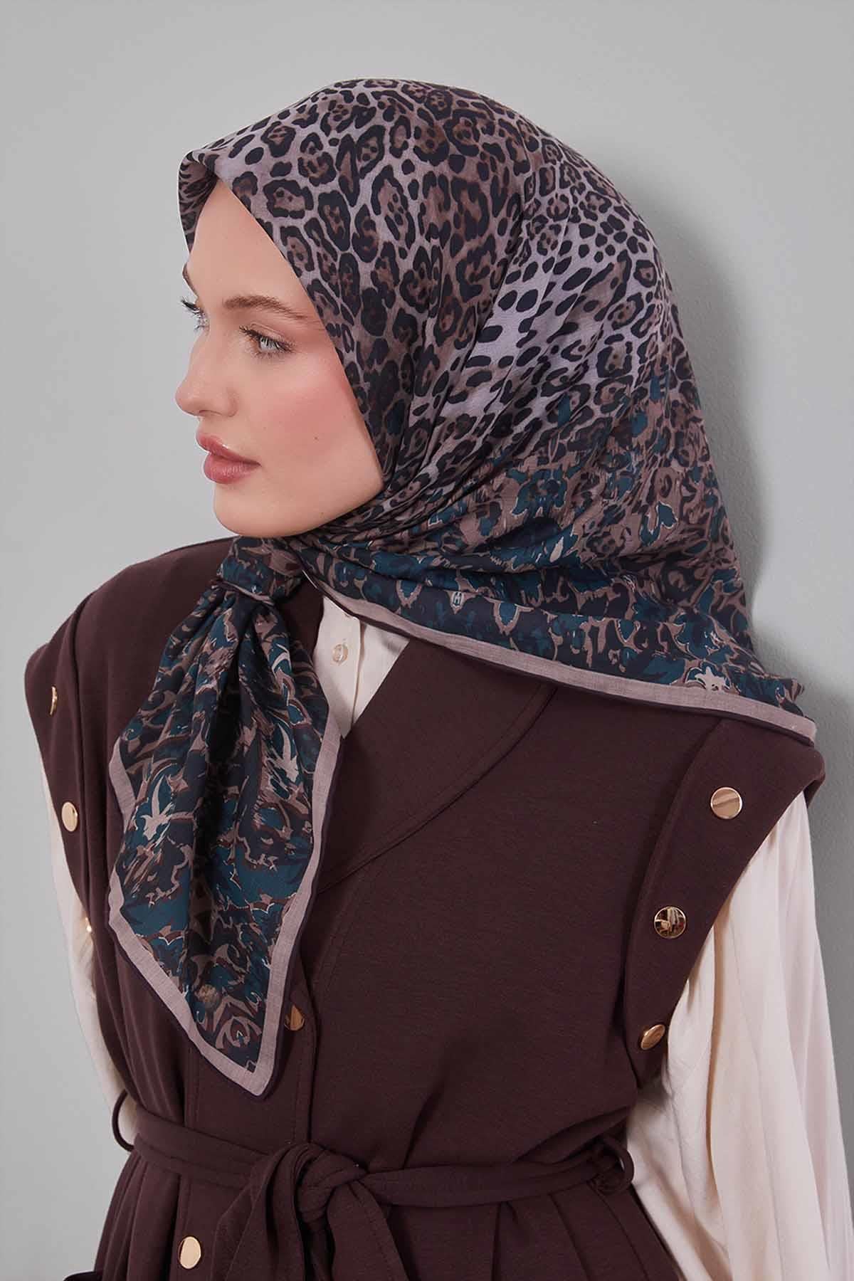 Fivescarf K.Yeşil Karışık Leopar Desen Silk Coton Eşarp