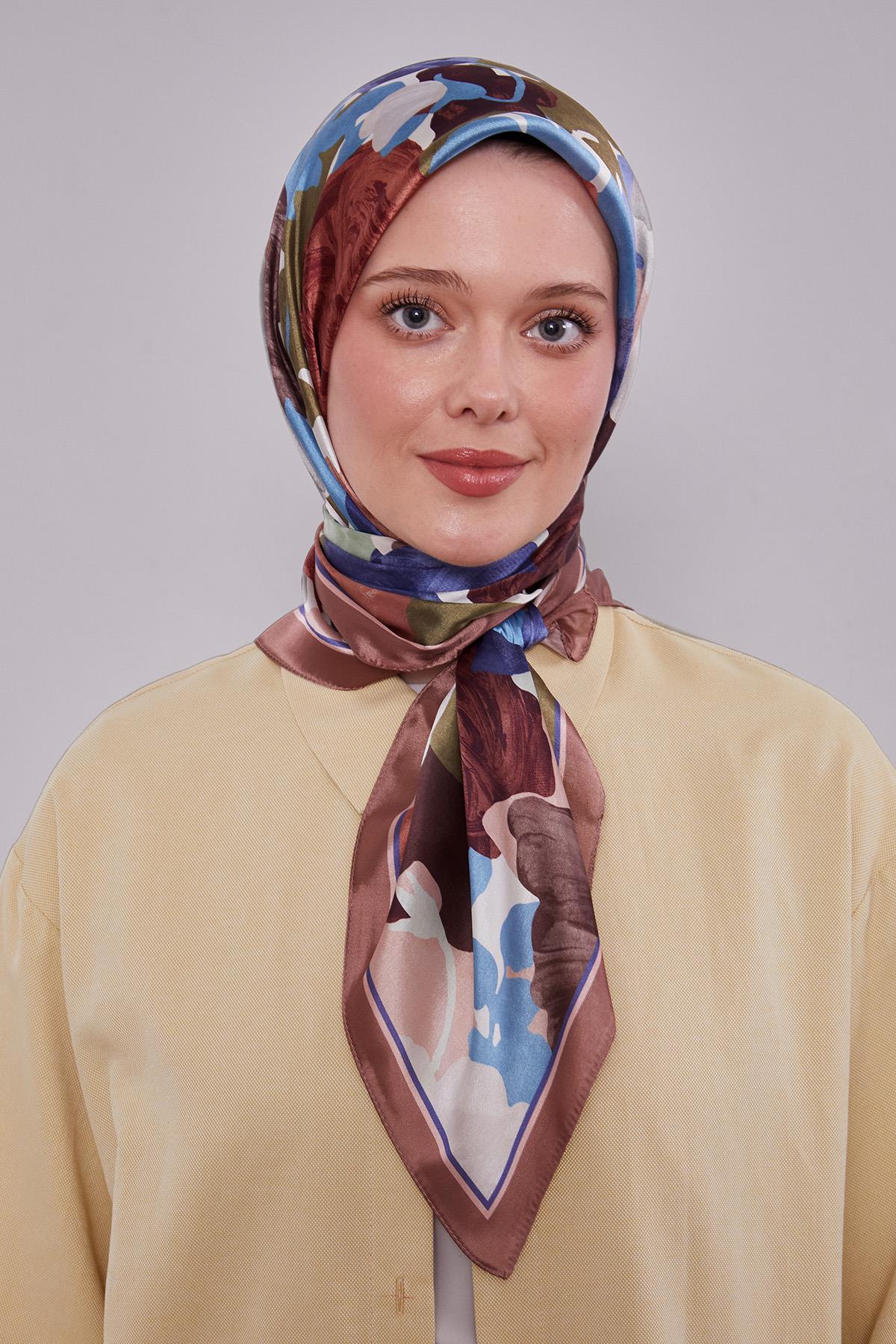 Fivescarf Kahve Gül Desen Kristal Eşarp