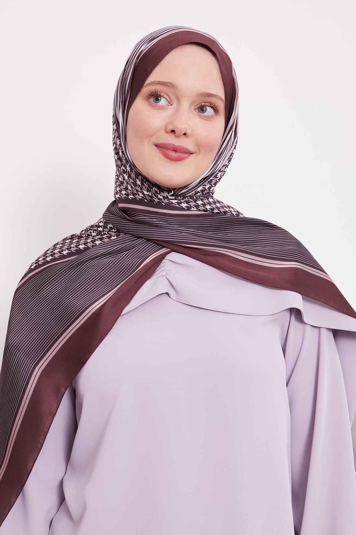 Fivescarf Kahve Kazayağı Desen Brand Şal