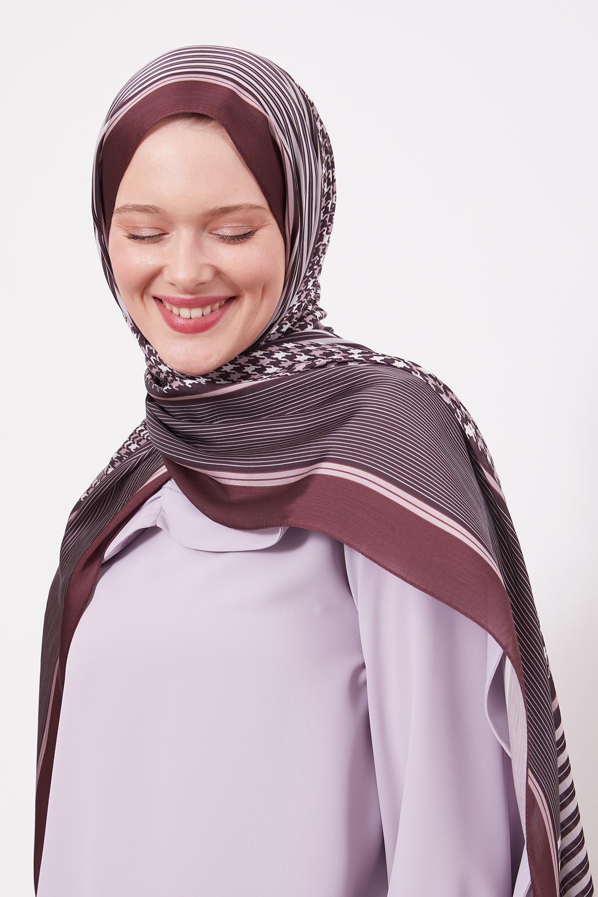 Fivescarf Kahve Kazayağı Desen Brand Şal