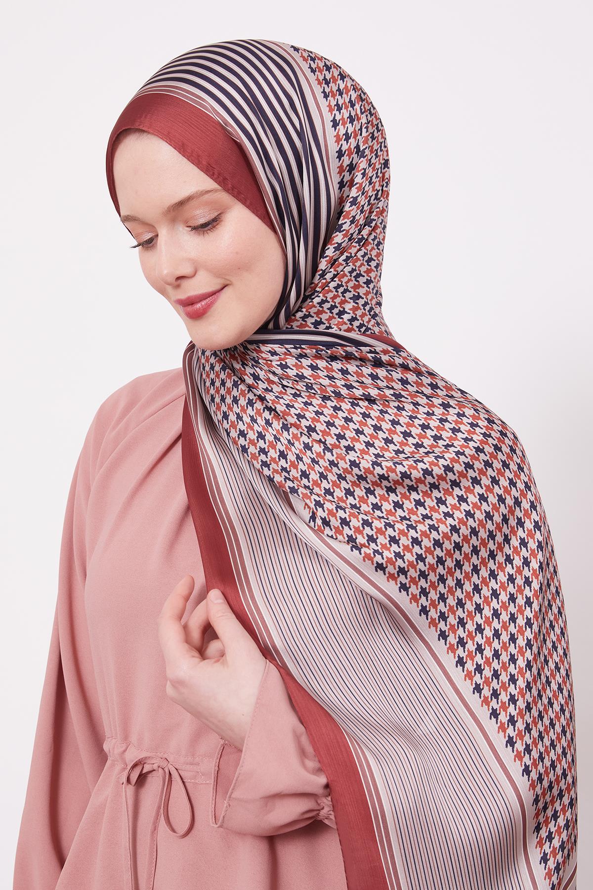 Fivescarf Kiremit Kazayağı Desen Brand Şal