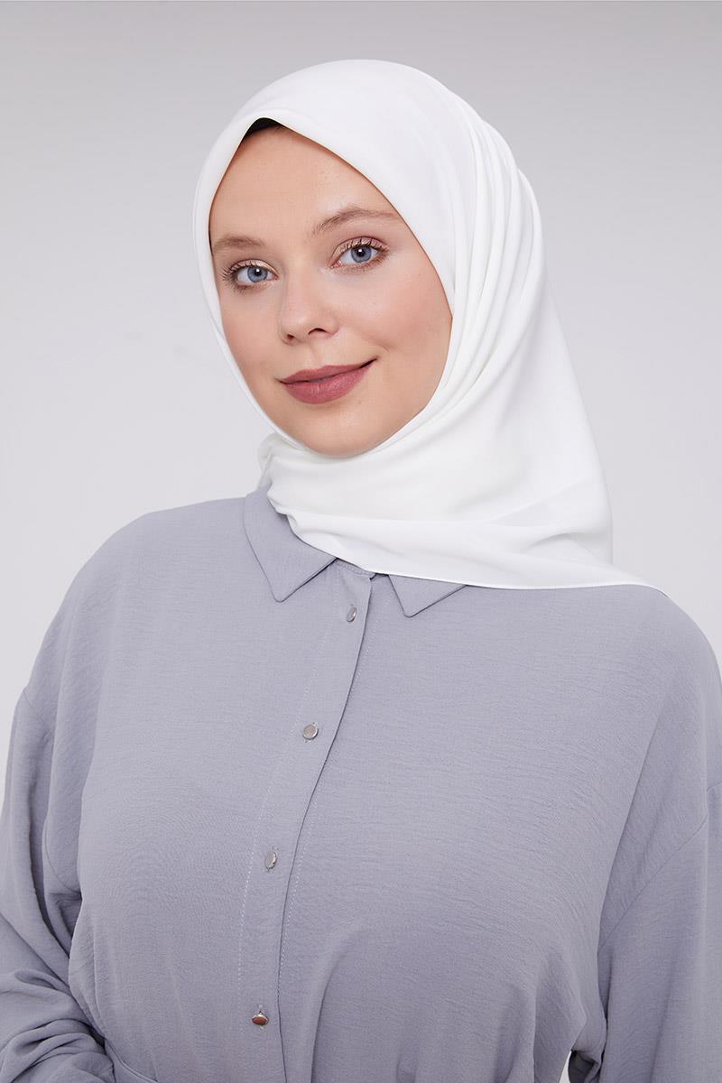 Fivescarf Kırık Beyaz Medine İpeği Eşarp