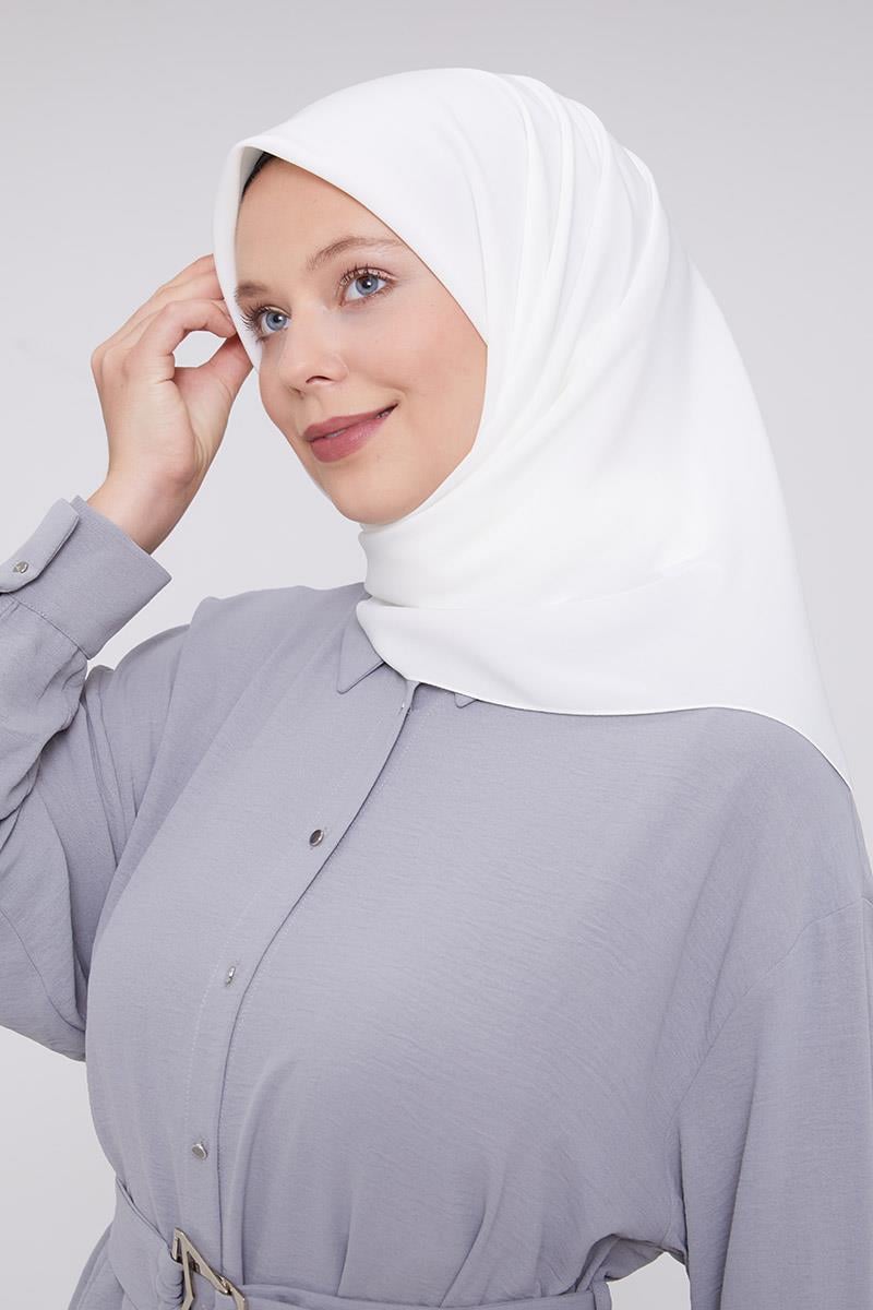 Fivescarf Kırık Beyaz Medine İpeği Eşarp