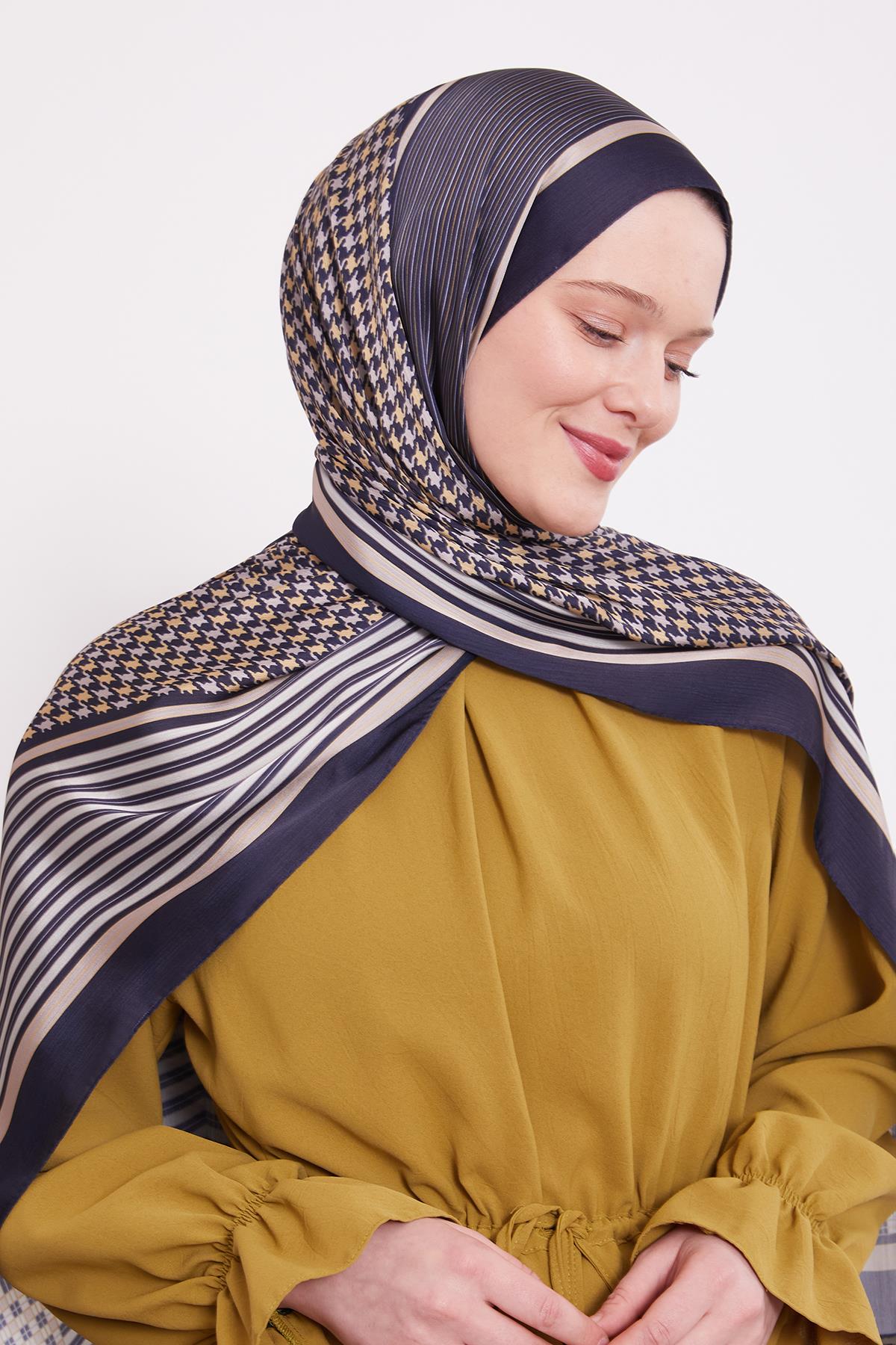 Fivescarf Laci-Bej Kazayağı Desen Brand Şal