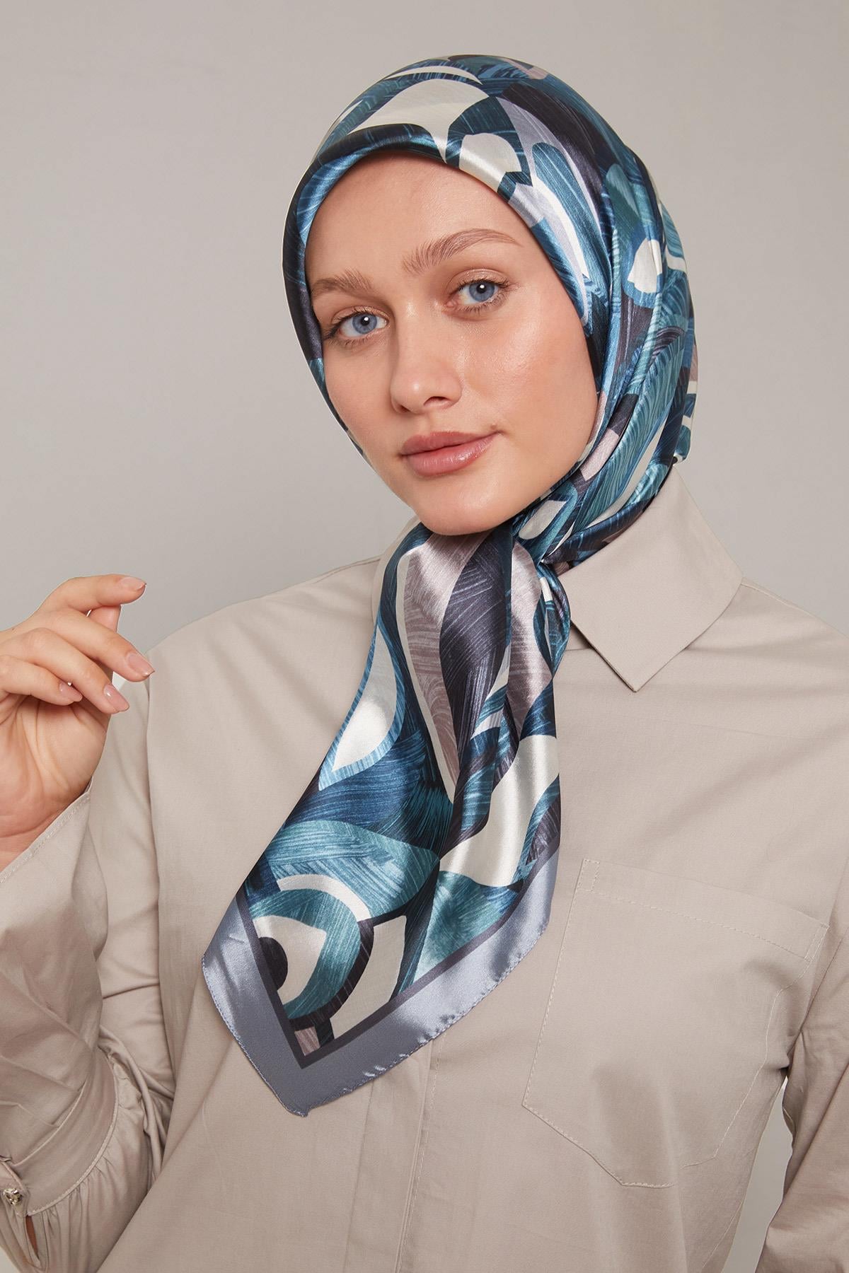 Fivescarf Mavi Çiçek Desen Kristal Eşarp