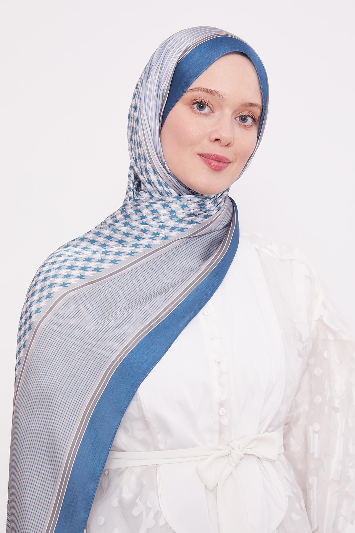 Fivescarf Mavi Kazayağı Desen Brand Şal