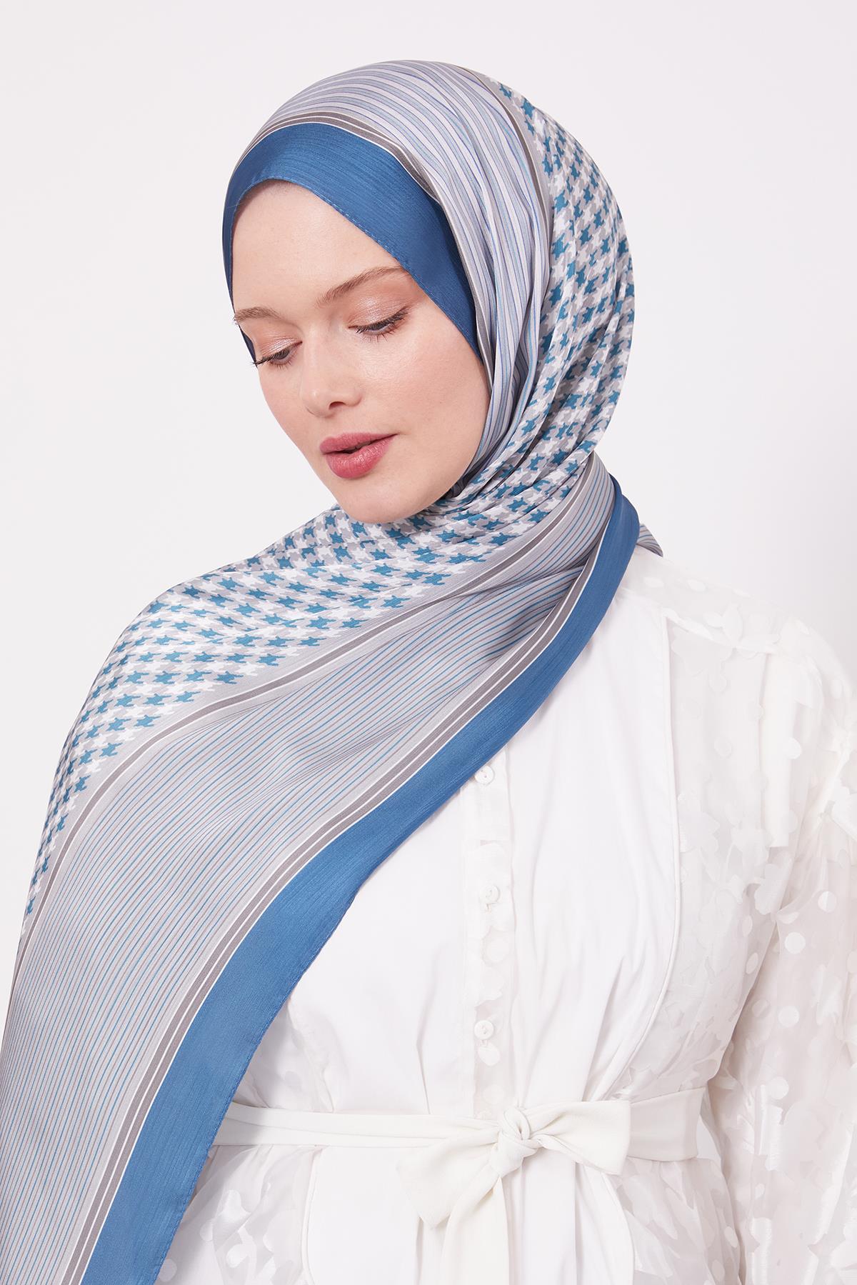 Fivescarf Mavi Kazayağı Desen Brand Şal